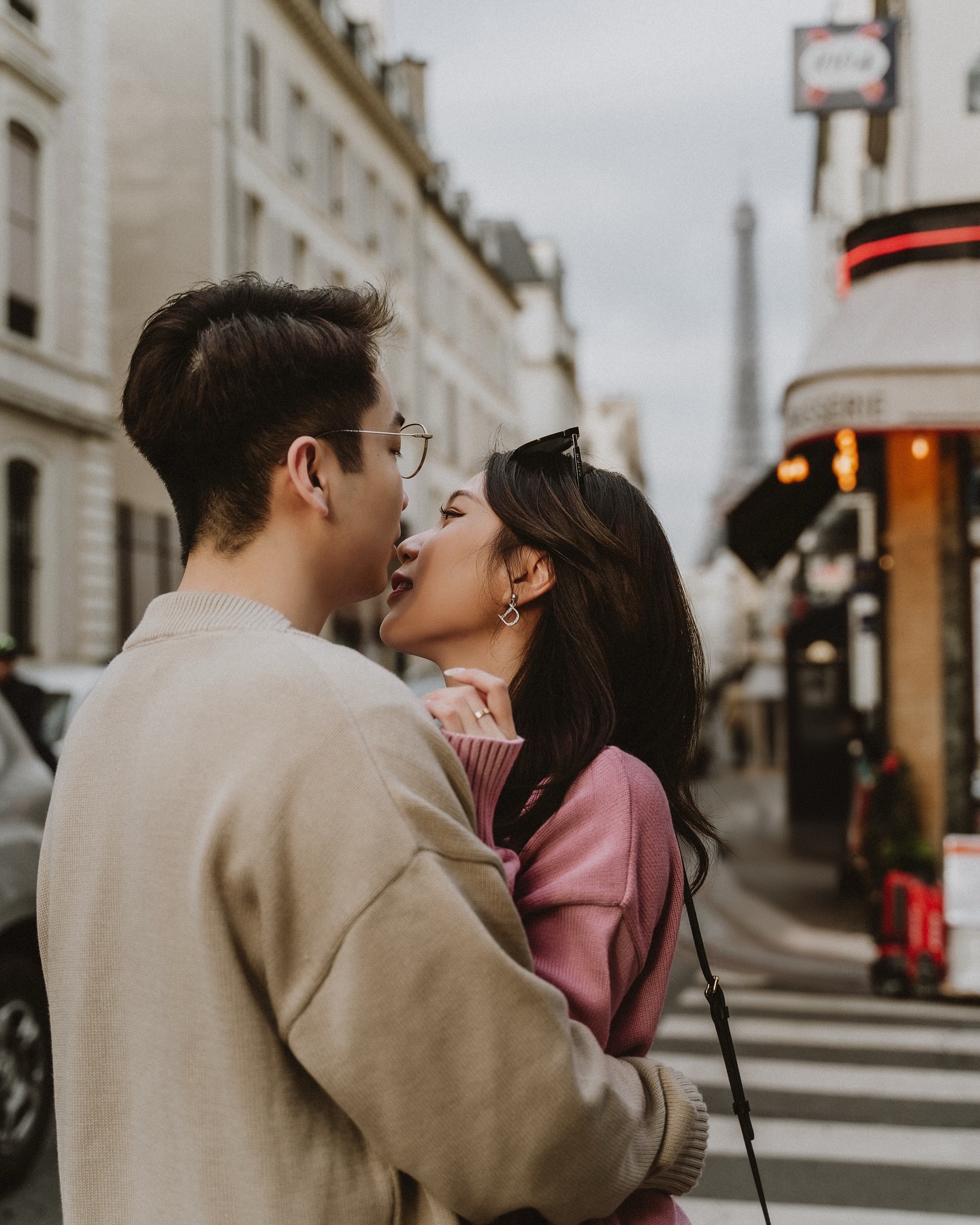 Nam Phuong and her boyfriend soaking up Paris on Rue Saint-Dominique 🗼
Walking these streets with the Eiffel Tower in the background never gets old. Love shooting couples who are just themselves, no forced poses, just real moments.
Paris does the rest.
📲 WhatsApp: +33 6 63 28 64 05
🌐 hugography.com
#pariscouplephotography #eiffeltower #ruesaintdominique #parisphotographer #couplephotoshoot #loveinparis #parisphotography #coupleportrait #pariscouple #engagementphotographer #parisianstreets #coupleshoot #parislife #romanticparis #pariscouples #toureiffel #parisengagement #destinationphotographer #parisvibes