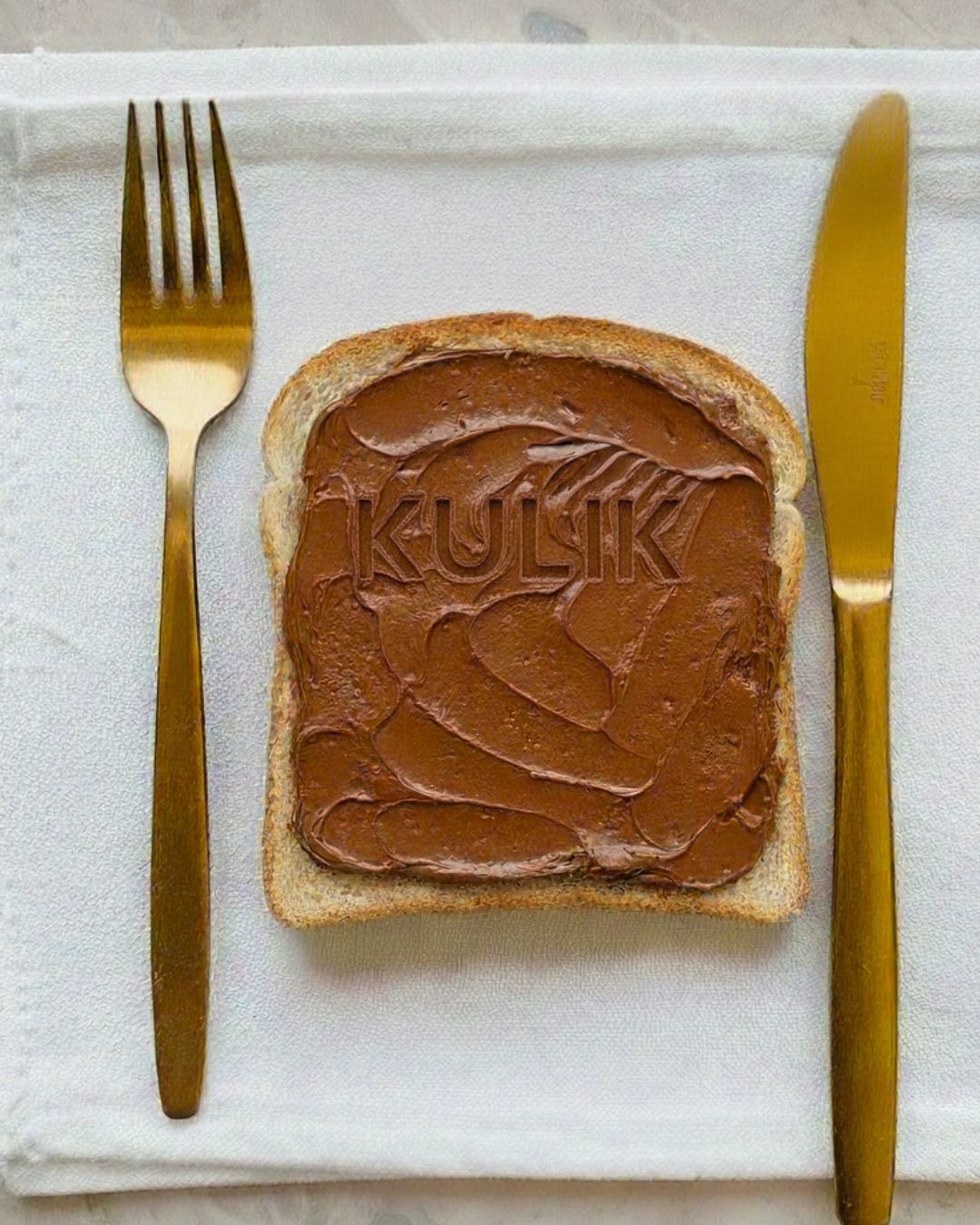 Brązowe torby KULIK wchodzą na śniadanie.
Bo kiedy coś jest tak dobre, że myślisz o tym od rana – to nie przypadek.
Która z nich byłaby Twoją codzienną dawką czekolady?
#KULIK #MadeInPoland #BrownIsTheNewBlack #ChocolateMood #KulikBag #PolishDesign