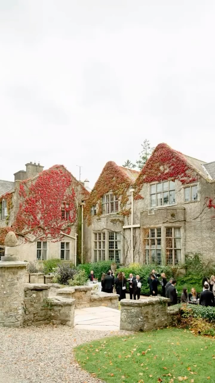 With Fall upon us, I can’t help but reminisce on this magical Ireland wedding.
Located in the hills of Enniskillen at an ancient castle, it was heartwarming and full of love.
Happy anniversary to these two souls!
@carlaschall_designs @jschall82
Planning @courtneypaigeevents
Photo @kennethsmithphotos
Venue @belle_isle_estate