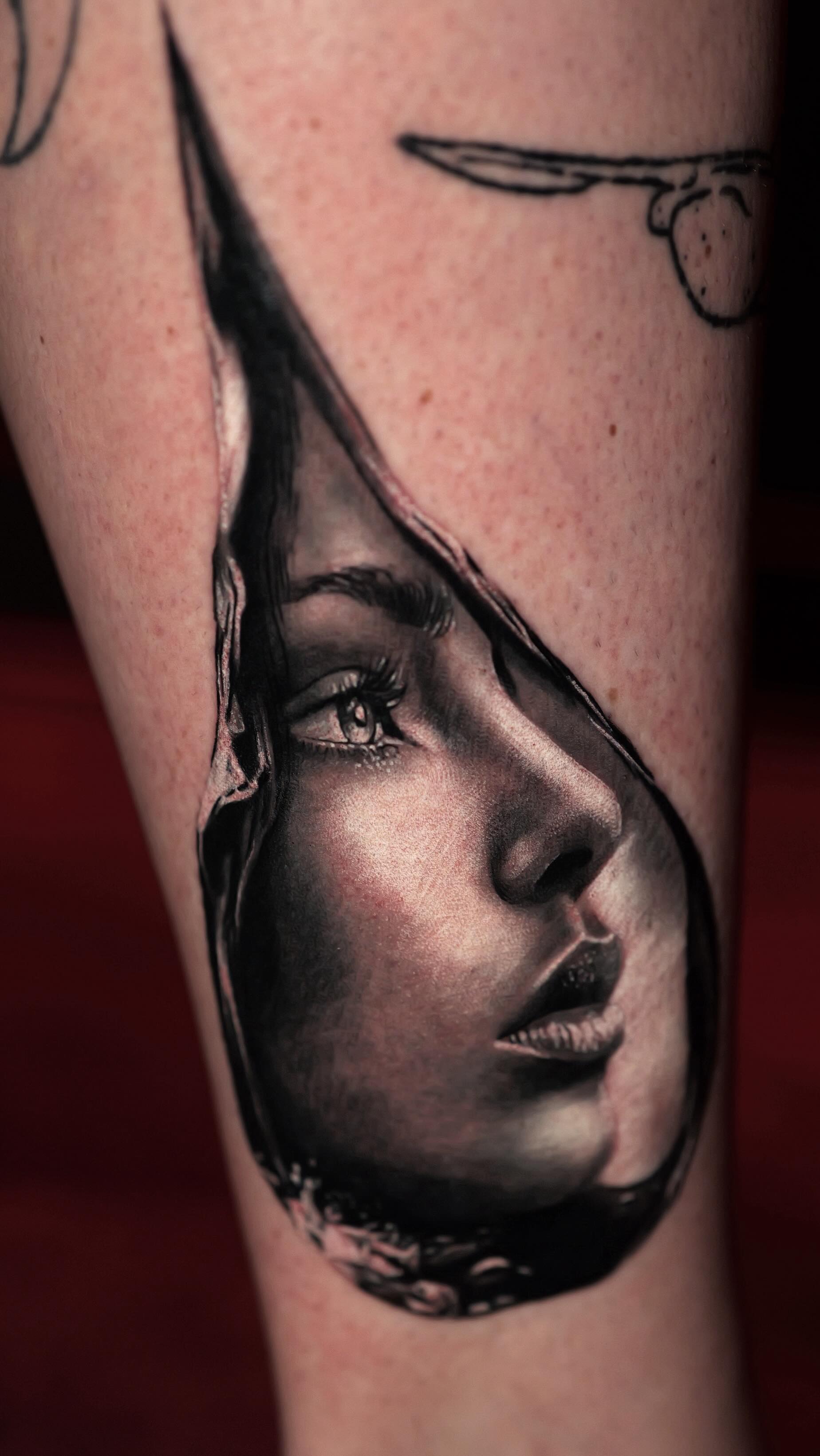 You don’t need a new tattoo.
You need the right one.
Let’s talk:
💬 Book your free consultation at www.thirstyforink.com
📞 938-666-6977
📍Huntsville, Alabama
.
.
.
.
.
#tattooculture #tattoocolor #tattooedlife #tattooinstagram #tattooedpeople #tattooofinstagram #tattoofineline #tattoostagram #tattoodrawing #tattoosupply #lovetattoos #tattoosupplies #tattooinked #menwithtattoos #inspirationtattoo #tattooers #tattooman #tattooinkspiration #tattoocollector #tattoosforwomen #tattoomen #simpletattoo #tattoomaster #womenwithtattoos #tattoorealism #tattoosformen #tattoowoman #delicatetattoo #tattoosocial #kwadron