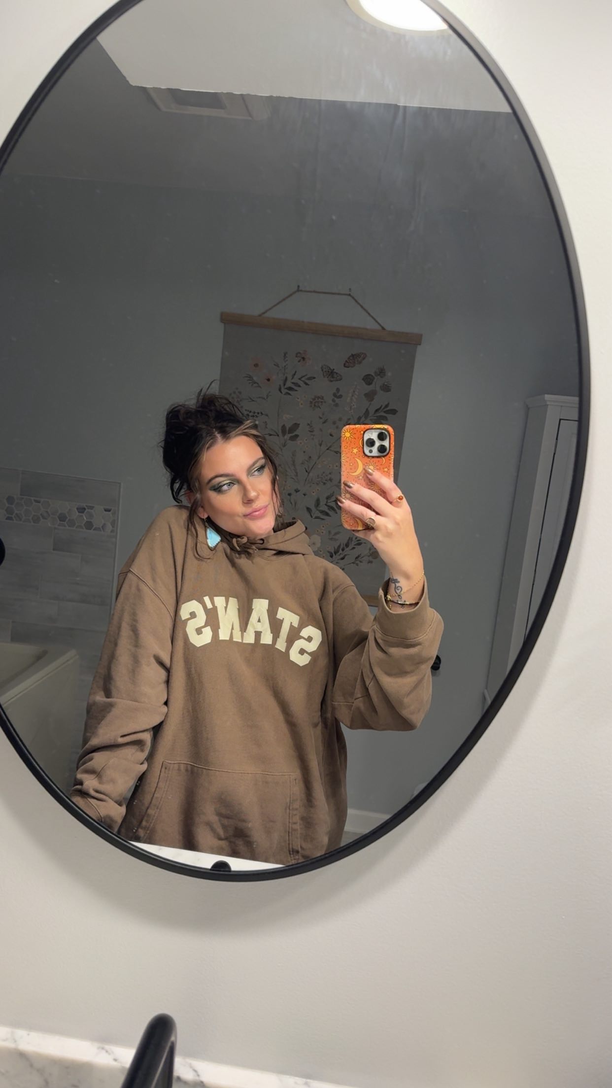 ✨ First of the month magic ✨
Blowing cinnamon through your doorway is a simple yet powerful ritual to call in abundance, prosperity, and good fortune for the month ahead. As you blow, set your intention, see opportunities flowing your way, your energy expanding, and your home filling with blessings.
Repeat softly to yourself:
“I welcome abundance, prosperity, and positive energy into my home and my life.”
🌿 Trust that what you seek is already on its way.
#abundancemindset #manifestationritual #firstofthemonth #cinnamonritual #spiritualpractice