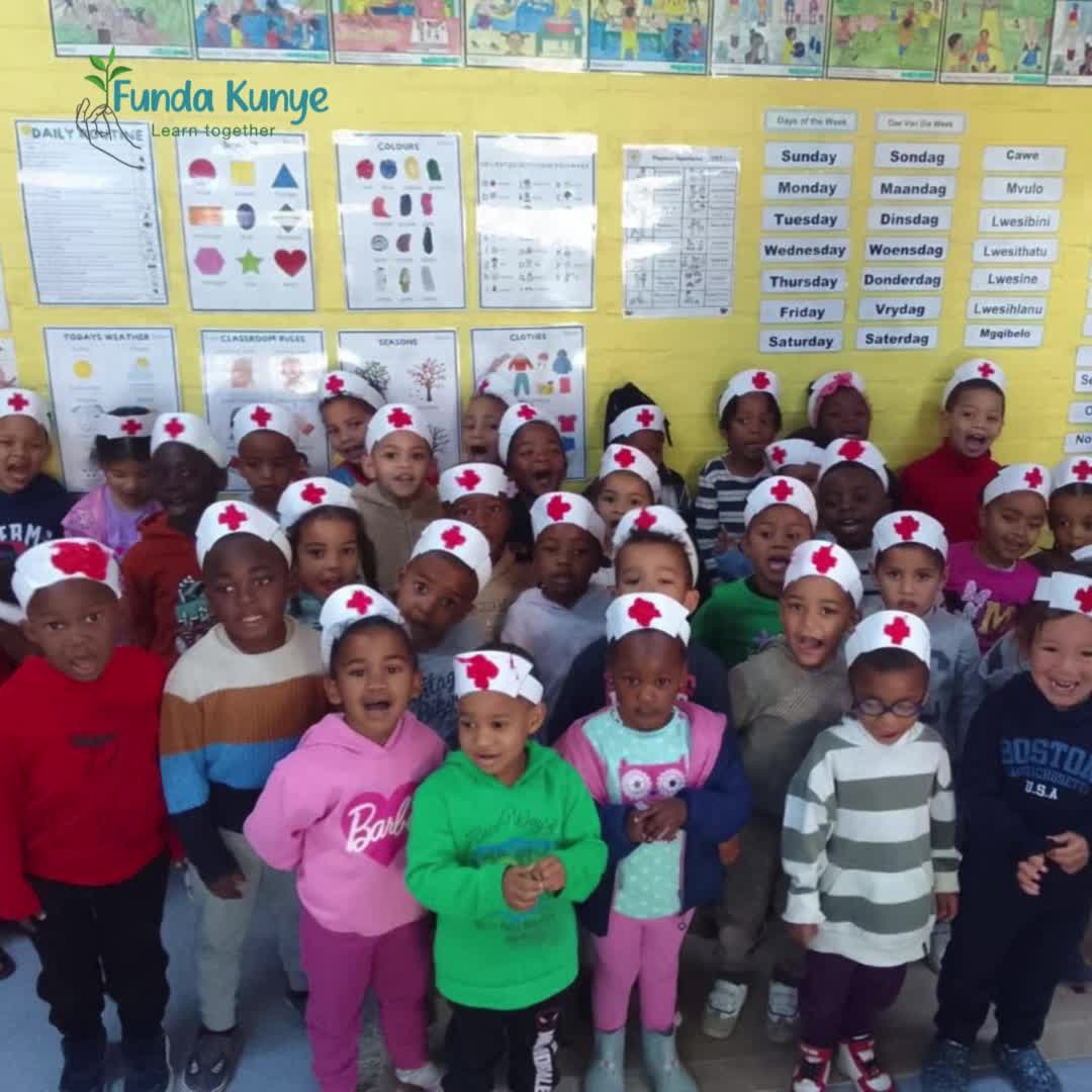 ELP in Action: Learning About Jobs!👩⚕️👩⚕️👮♂️👷♀️👩🌾👩🍳
We love seeing Funda Kunye’s Early Learning Programme in action! This week, our little ones explored different jobs people do — from doctors to shopkeepers — and used their artwork to make nurses’ hats and sang one of the rhymes in our ELP.
Learning through play helps children understand the world around them in fun, creative ways!
#FundaKunye #ELP #LearningThroughPlay #CommunityHelpers #EarlyLearning #ELPinAction