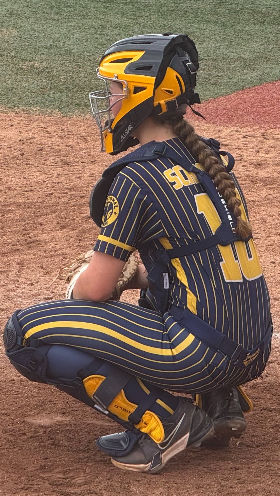 16U swings with Maddie Schroeder, 5’10 Catcher. Super strong and protectable, continue to put your head down and work. 💪 🥎