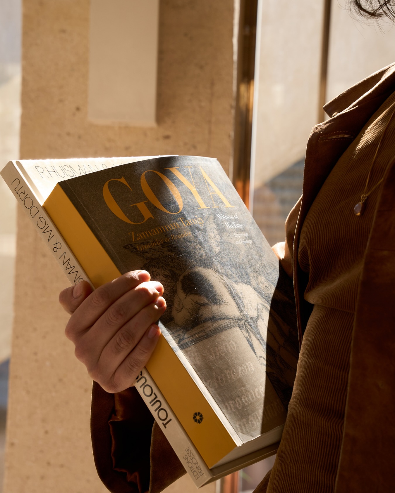 Grab a book after a long day of excursion and let your mind unwind.
Our library is a space where cultural curiosity meets serene comfort. Here, the pursuit of knowledge invites you to immerse yourself in tranquility and discover new perspectives through a thoughtfully curated selection of books.
#avantgarderefined #cappadocia
