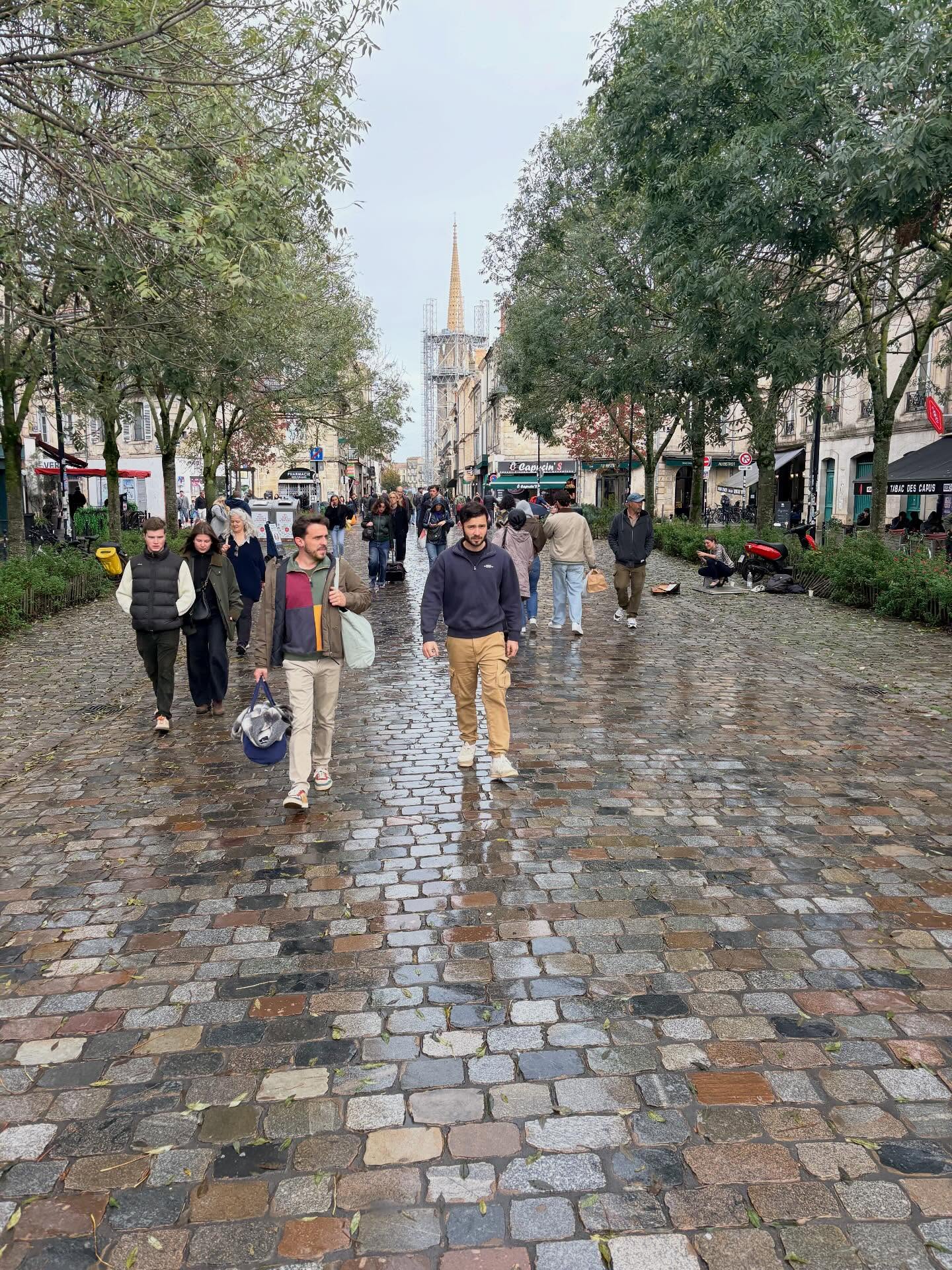 A little Sunday visit to #marchedescapucins . Always a treat! #bordeaux #bordeauxmaville🇫🇷 #marché #frenchmarket #southwestfrance #france #guidelife