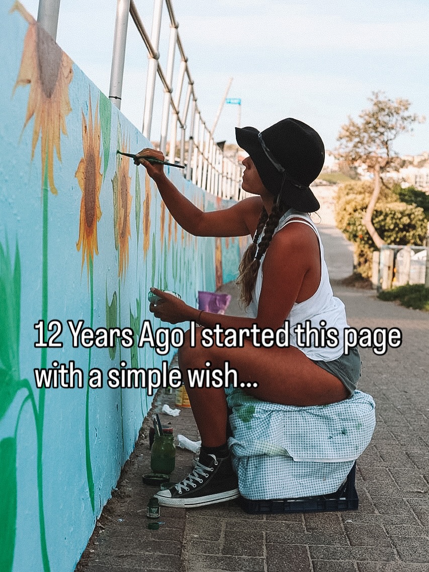 12 years ago I started my Instagram. 🤩
The year was 2013, and I was reconnecting with my creativity.
The name Native Soul came to me intuitively — from my story, my Indigenous name, my connection with nature and the Earth.
At that time, I used to make dreamcatchers, inspired by the Native American tradition.
Creating those dreamcatchers brought me such deep peace; it was my inner refuge for everything I was going through back then — living far from home, still navigating life as an immigrant. 🇧🇷❤️🇦🇺
Today, when I look back, saying “yes” to leaving my country and starting over from zero gave me something priceless: self-confidence.
And that self-confidence is one of the main keys when you choose to build a life through art.
Self-confidence isn’t something you learn in a course — it’s something you experience through life.
You shape it by putting yourself in uncomfortable situations, by facing challenges and still choosing to move forward.
Not to mention the language barrier — that alone could be another post — but also the feeling of not belonging at first, and the constant duality of emotions…
Loving and hating the process countless times.
Along the way, I lost myself.
And later, I found myself again. 🦋
It was in that decision, years ago, to create Native Soul and share my reconnection with creativity, that everything started to change.
Today, I live a life fully dedicated to art — in another country, another culture — that now is home.
What was once just a vision has become my reality.
And yes, I co-created all of this — with sweat, tears, joy, and a lot of enthusiasm.
So if you find yourself at the beginning, or somewhere in the middle of your journey — don’t give up.
Believe in the vision that lives in your heart, because it was planted there for a much greater reason. 🌿💫