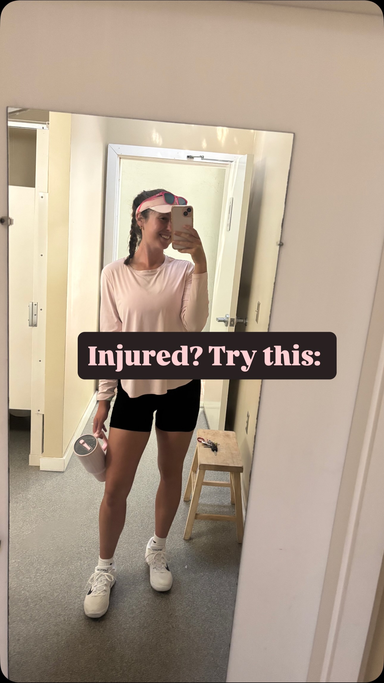 Relevant because I am also recovering from a minor injury 🙋🏽♀️ TRY THESE 3 THINGS TO HELP SPEED UP YOUR RECOVERY:
1. Belly breathing. Taking slow, deep breaths helps regulate your nervous system. A calm nervous system is what your body needs to recover!
2. Mindset. If you are feeling defeated and down, this puts your physical body in distress. Make a list of everything you are grateful for (1 things can be how grateful you are for your body’s ability to heal!)
3. Imagery. Mentally rehearsing movements/performance activates the same neural pathways as physical practice. This helps you maintain motor patterns (“muscle memory”), confidence, and motivation for a faster and smoother return!
🧠💪🏼
Questions? DM me!
Interested in working 1:1? Schedule a free consultation call (link in bio)!
#mentaltraining #injuries #injuredathlete #bellybreathing #mindset #imagery #sportspsychology #mentalperformancecoach
