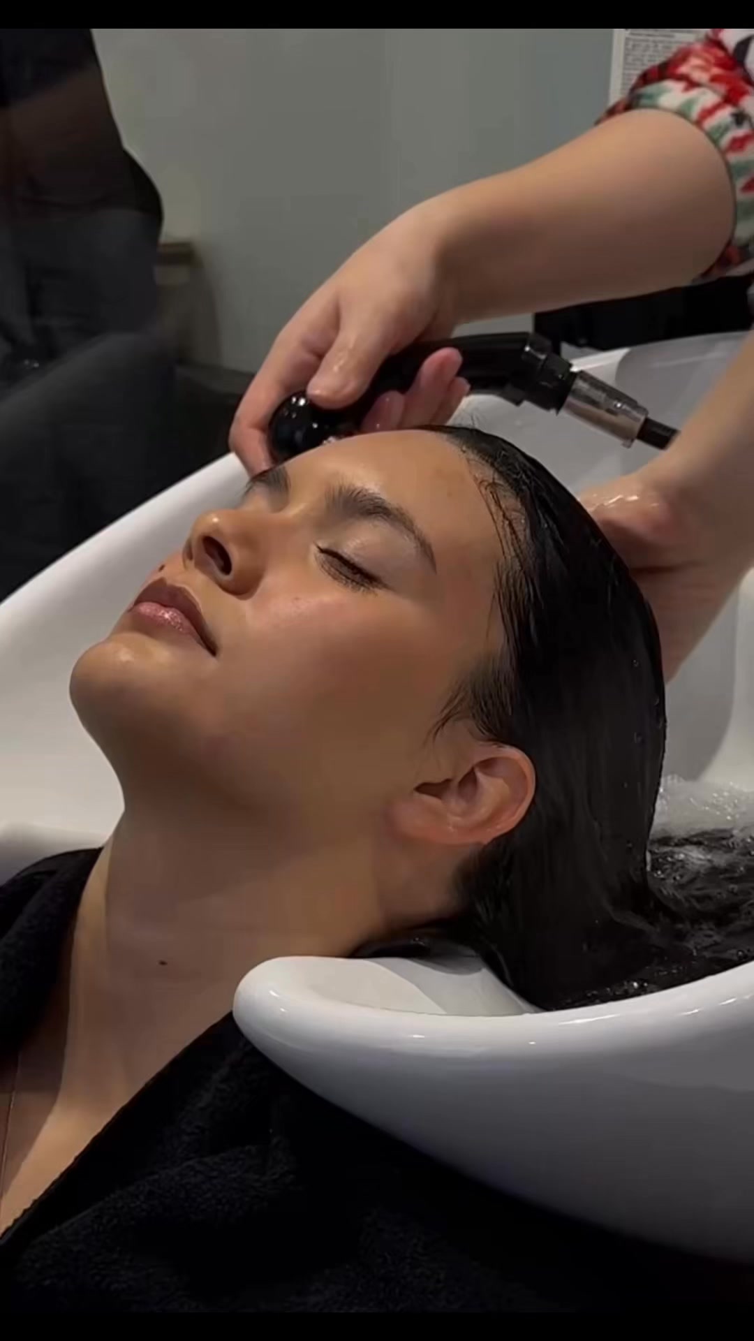 Some days just need good coffee, good music, and a great hair day ☁️✨
.
.
.
.
.
.
#HairHeals #CloudBeauty #SelfCareStartsHere #CamdenHair
#camdensalon
#camdentownsalon
#londonhairsalon
#northlondonhair
#nw1hair
#camdentownhair
#camdentownbeauty
#kentishtownhair
#primrosehillhair
#belsizeparkhair
#hampsteadhair
#regentsparksalon
#chalkfarmsalon