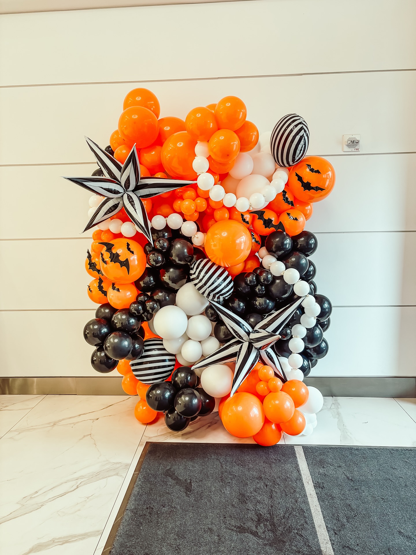 spooky but make it cute π€