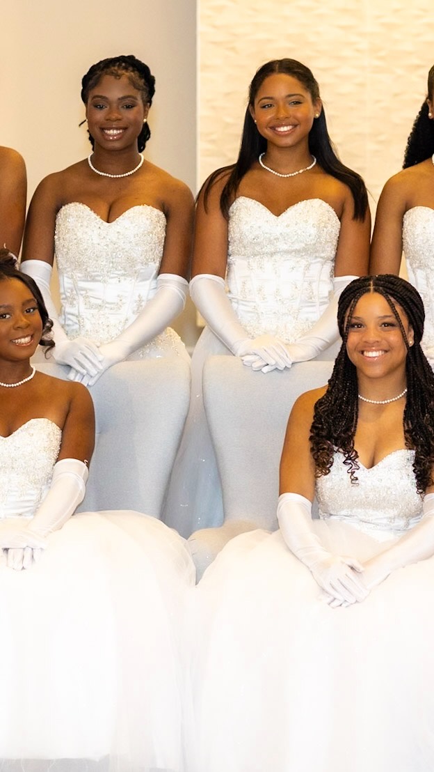 Debutante and Escort Applications are live!
Please Visit:https://www.bostonpearlfoundation.org/debutante-participant-info-2025
Applications are due November 9, 2025.
Email preciouspearls2026@gmail.com with any questions.