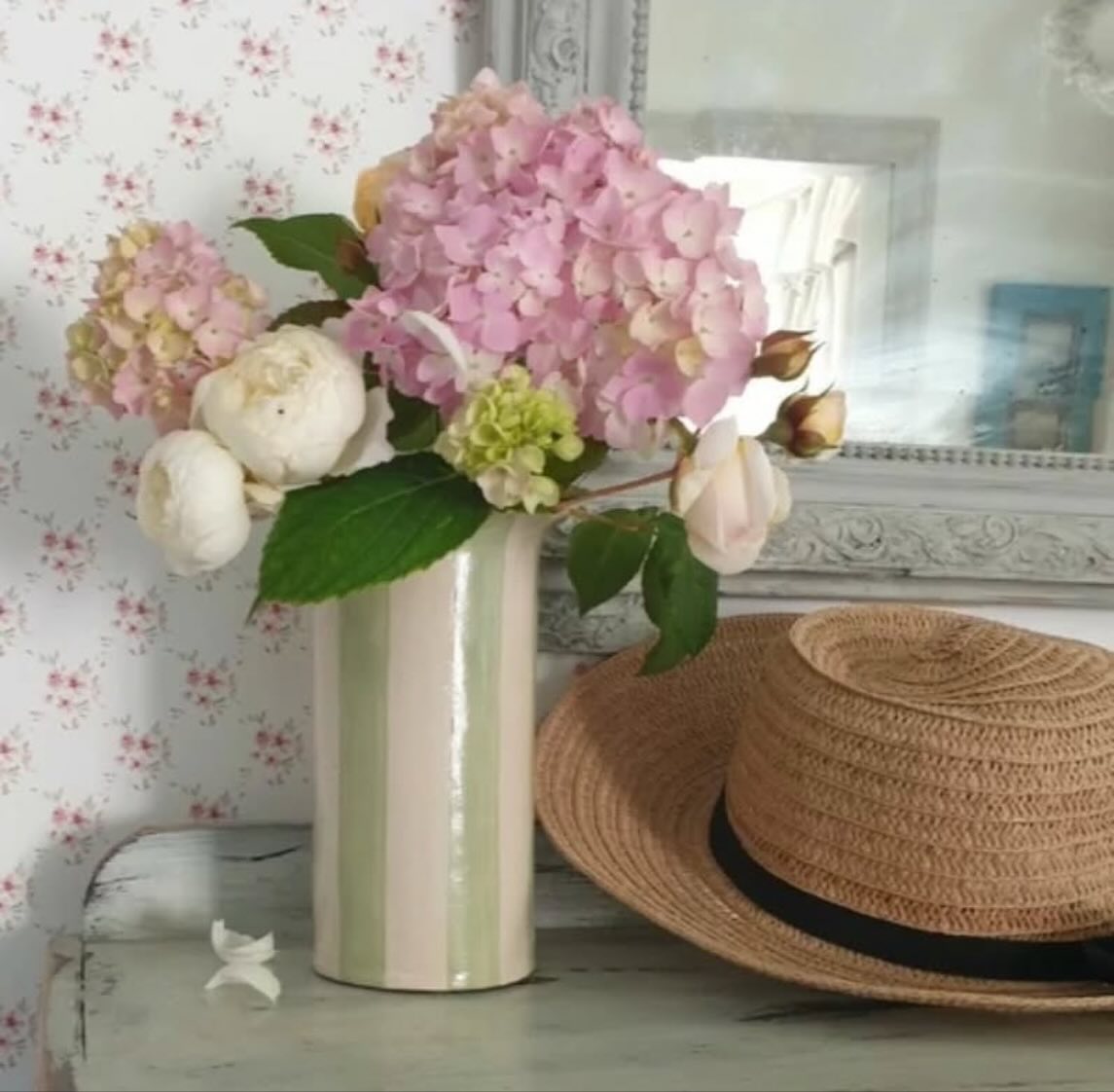 Introducing our Winter Brocante Exhibitors ✨
@seabrambleceramics ✨
We absolutely love the work of Lesley @seabrambleceramics who creates beautiful stripey ceramic vases, soap dishes & tealight holders. She has also recently added beautiful seasonal decorations & bows to her collections 🌿
You’ll find @seabrambleceramics in the beautiful Pavilion alongside other Artisan Makers and gorgeous stands ✨
For more details about the Winter Brocante, tickets or Workshop bookings, please look at our website ✨
The Winter Brocante
14 - 15th November
Larmer Tree Gardens
Nr Salisbury
SP5 5PY
Artisans | Interiors | Lifestyle | Decorative Antiques | French Brocante | Vintage | Artisans | Foodies | Workshops
#thedorsetbrocante
#winterbrocante
#christmasshopping
#larmertree
#ceramics
#stripes
#moderninteriors