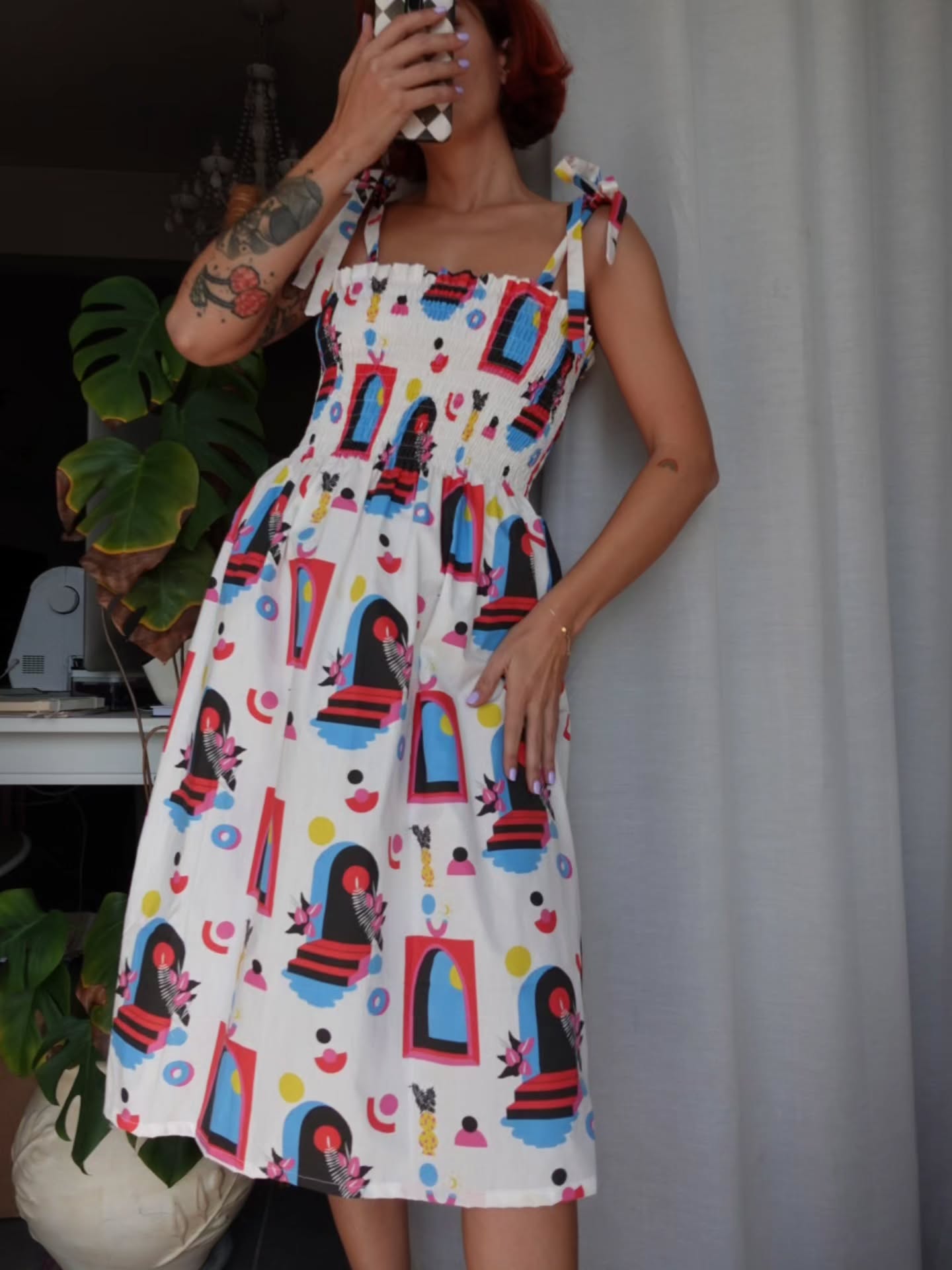 Probably my personal favorite one-of-a-kind piece out of our sample sale this year! ✨ SAMPLE SALE IS LIVE BTW✨ Thank you so much for your orders so far ✨ Lots of size variations for some of our sample pieces have sold out already so go check everything out on the website and grab yourself a colourful and maybe one of a kind c&m piece like our "magic arches" midi dress xx 🌞💖