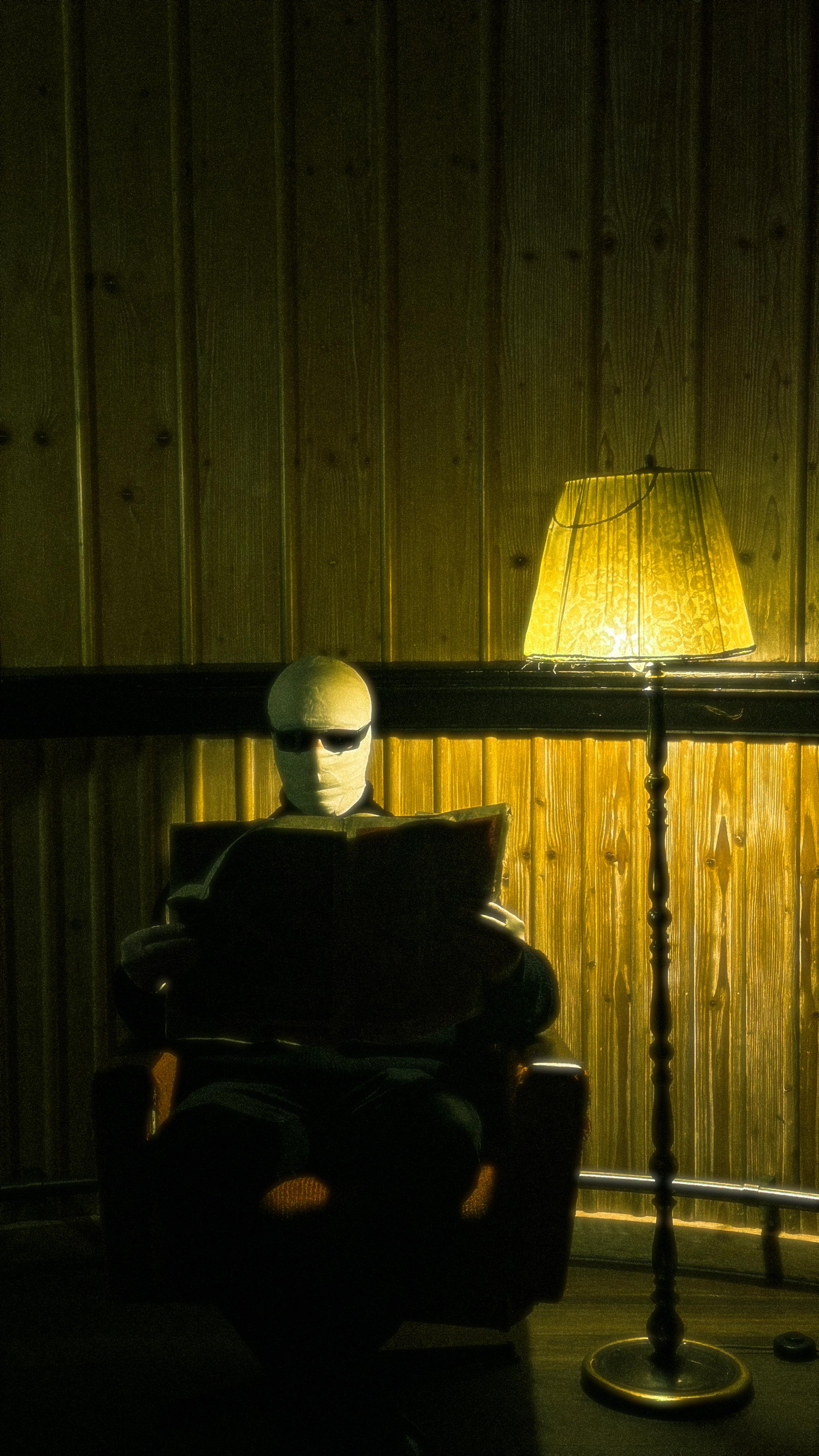 That’s me on Halloween !
somehow I really connect with this character.
Not sure why, but it feels like there’s a story behind him I already know.
- What kind of personality do you think he has?
- if you had to give him a name, what would it be?
#cinematic #halloweencinematic #halloween #berlinfotograf