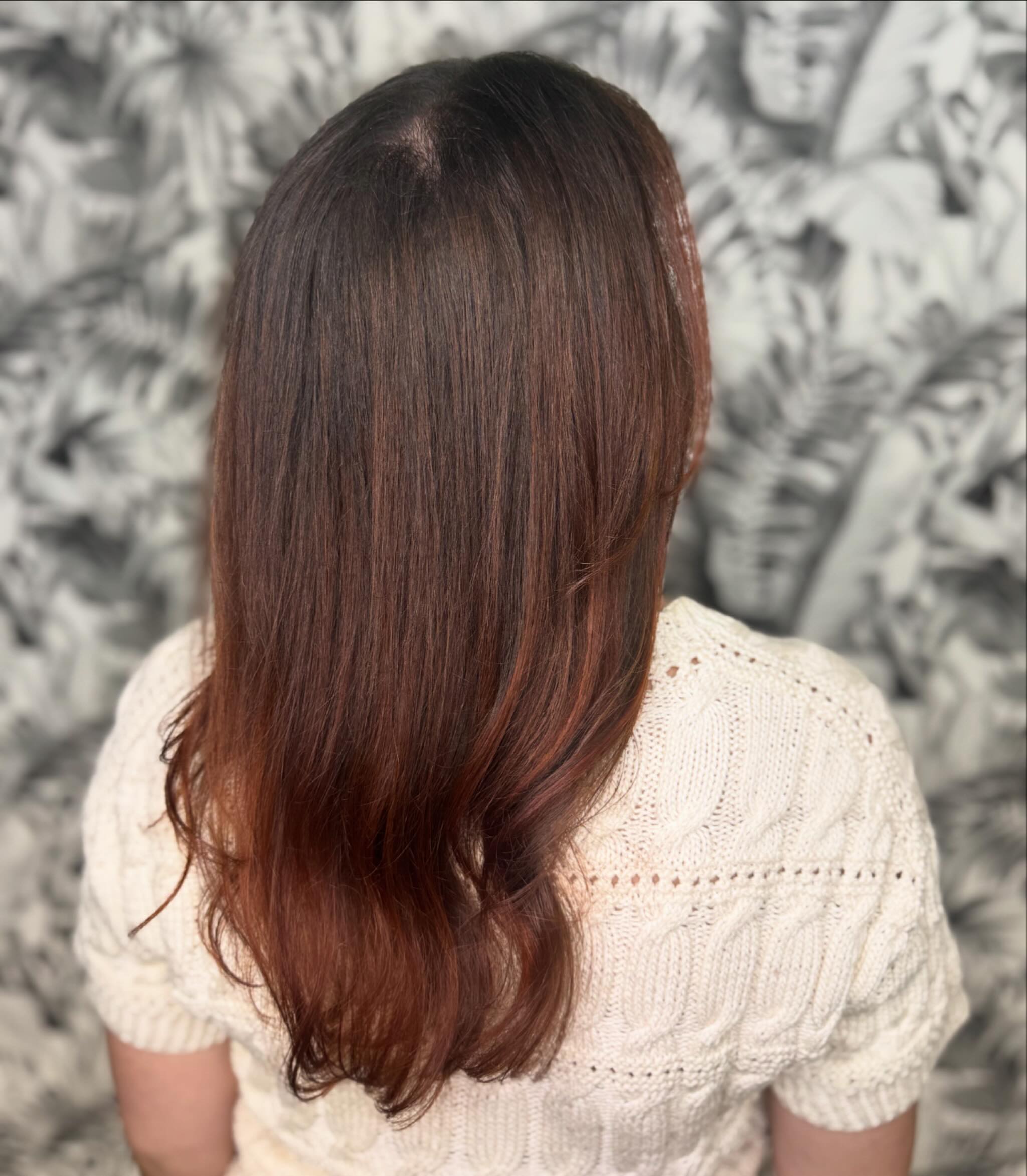 Hair by Iz @hairbylanders 🧶
#bostonbalayage #bostonbalayagespecialist #copperbalayage #bostonsmallbusiness #jplocalfirst #bostonqueerhair #fallhairtrends #fallhaircolor #jamaicaplainma #bostonhairstylist