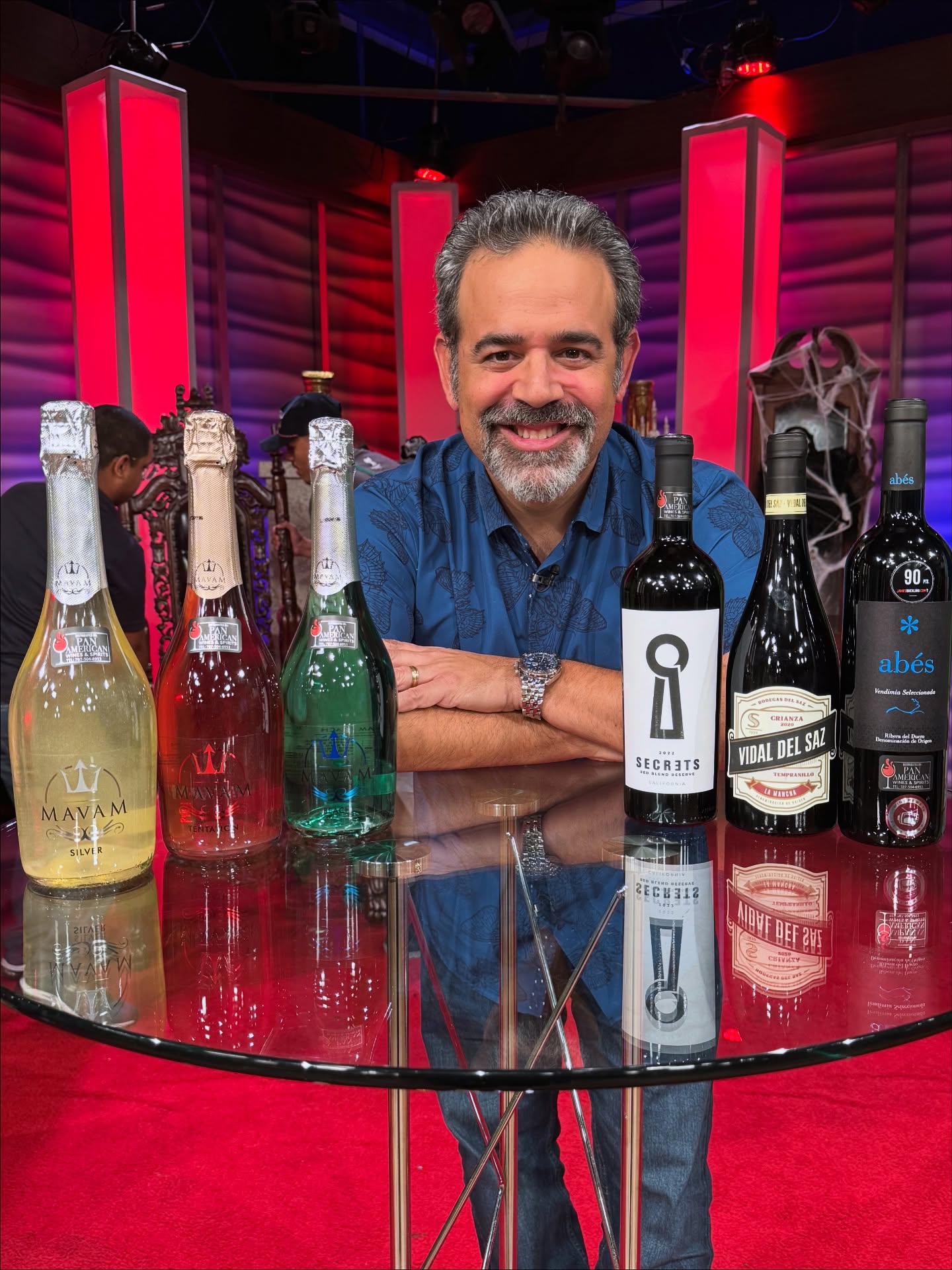 📺QUÉ BIEN PASAMOS - VAN 3 AÑOS DEL SEGMENTO 🇵🇷
Gracias @diaadiat2 por la oportunidad de llevar mi pasión por el mundo del vino a sus televidentes. El 24 de noviembre es el día mundial del vino tinto, digan en comentarios qué tema les gustaría que toque.
#television #tv #puertorico #telemundo