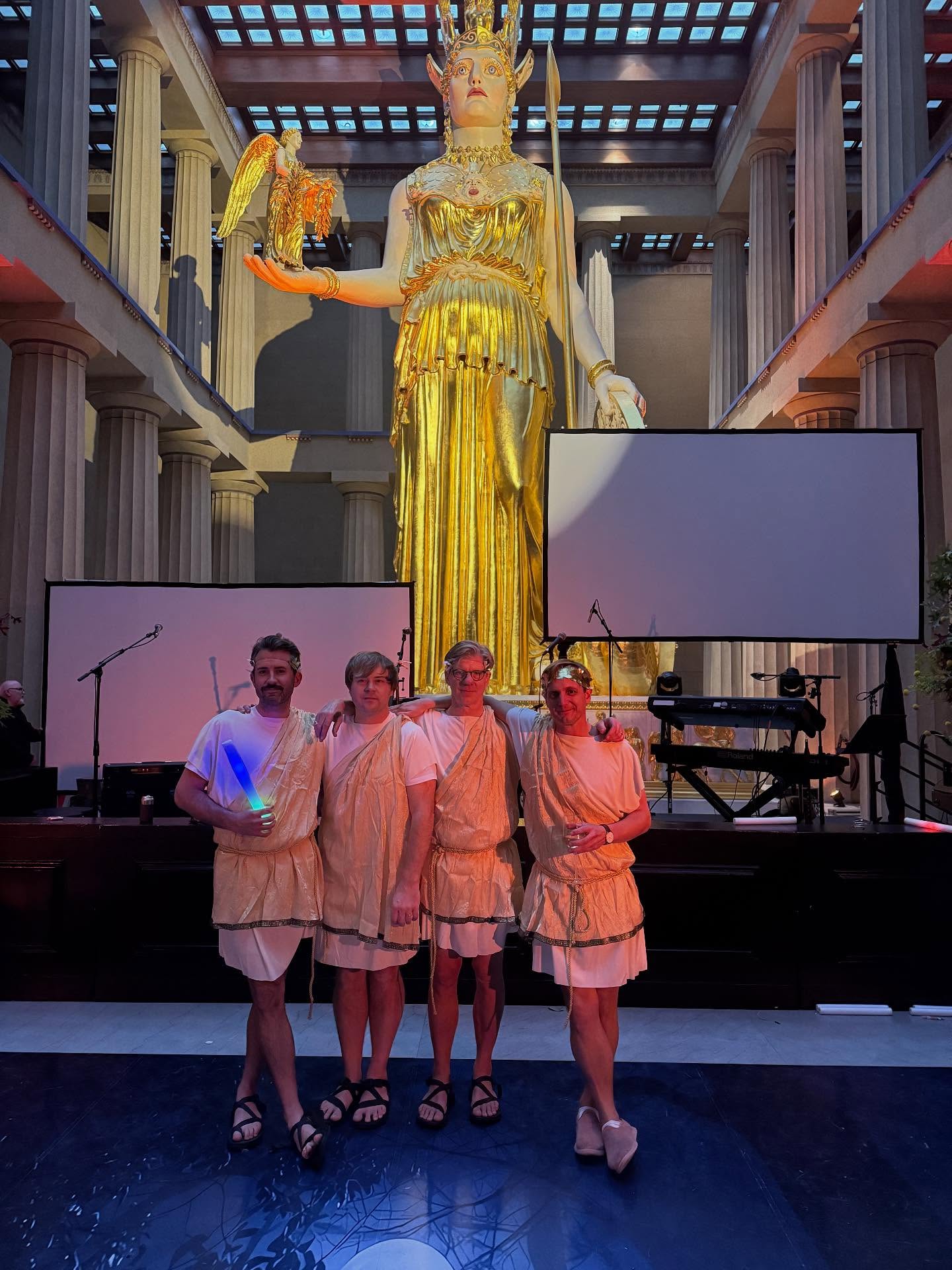 Athena and The Cameroons. 🎃🤘
#toga #thecameroons #lifestyleband #halloween