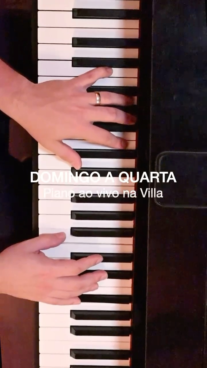 Noites especiais pedem boa música e gastronomia à altura. De domingo a quarta, viva essa experiência com piano ao vivo no Villa!