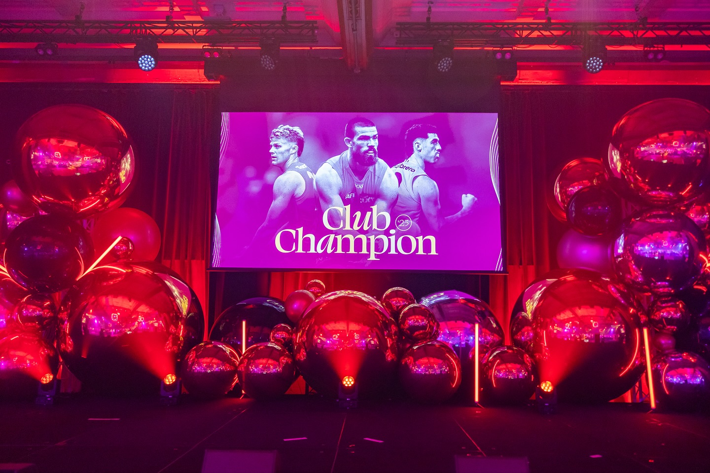 SUNS CLUB CHAMPS ‘25
We were proud of the @gcsuns doing so well this season, and were even prouder to be able to bring the @thestargoldcoast Ballroom to life for their annual Club Champions Gala Dinner.
Decked out with giant metallic inflatables, LED mirrorball frames and swooping drapes, the event was a sparkling celebration of the year that was.
📸 @novasoma_photography