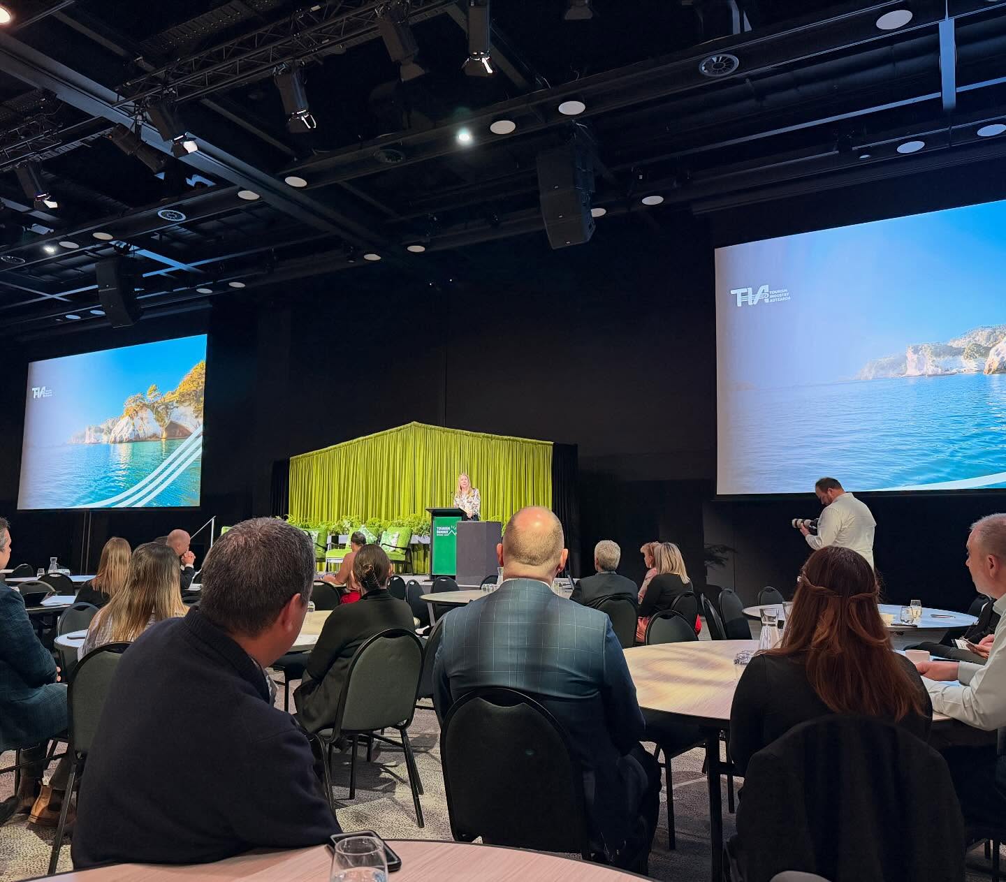 @tourism_industry_aotearoa Chief Executive Rebecca Ingram kicking off our annual Tourism Summit - talking boxer shorts 🩳 and tackling business pressures
#tourismsummit25