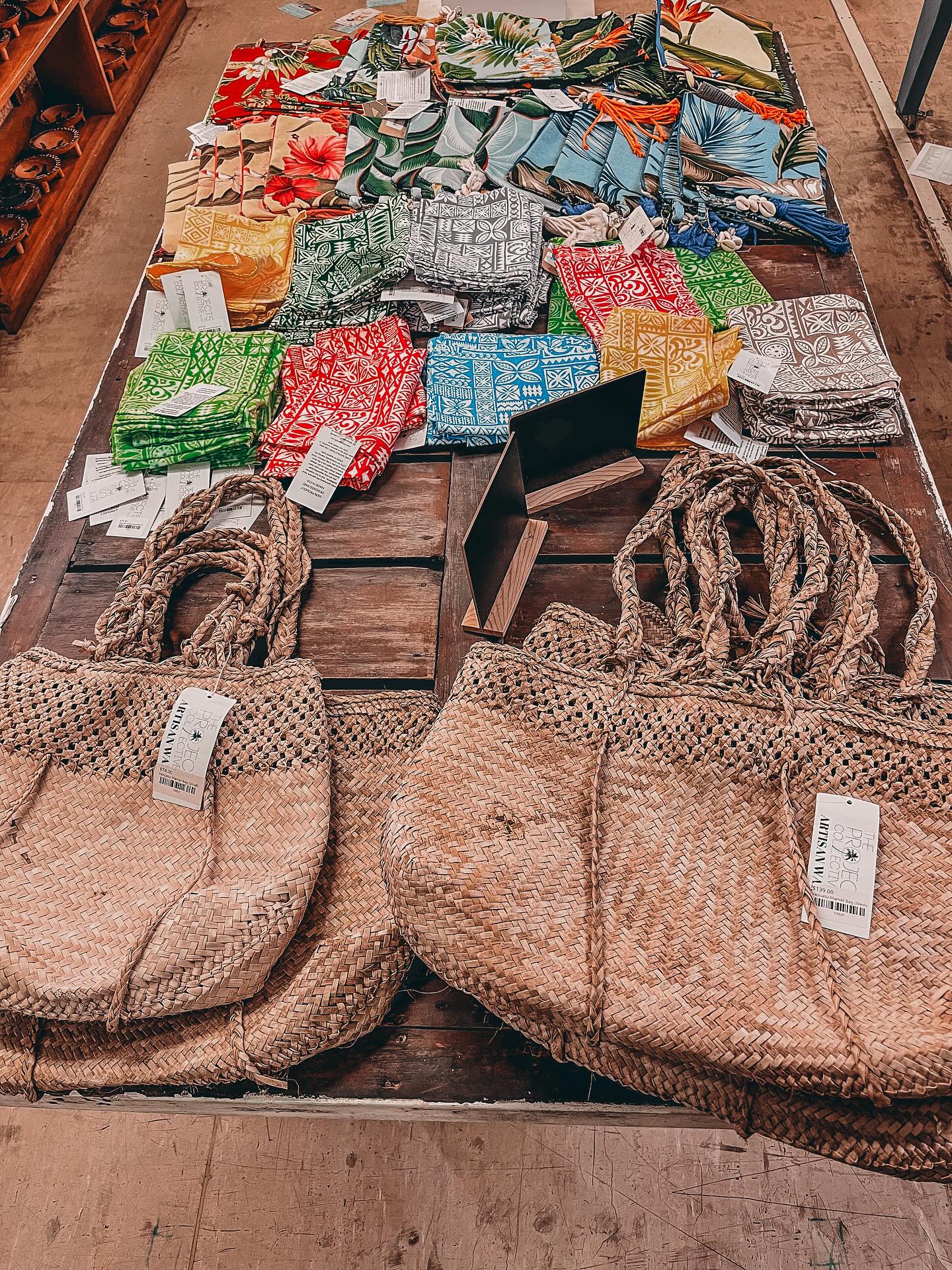 More local products.
Shop online! (Link in bio)
.
.
.
.
.
.
#fiji #fijiliving🌴🇫🇯 #theprojectcollective #fijiislands #island #tourismfiji #nadi