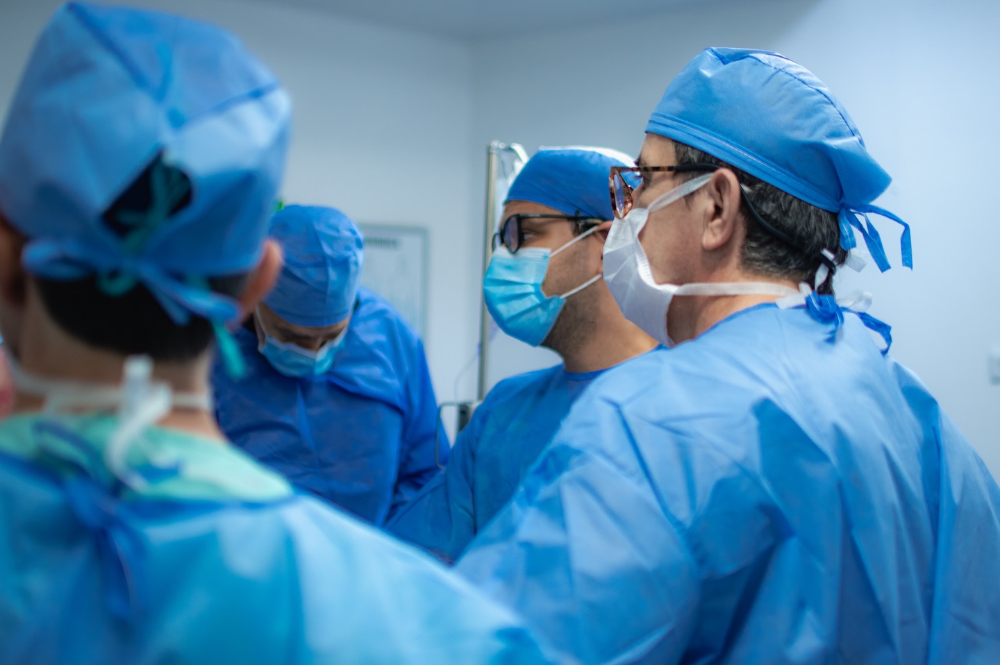 Un equipo alegre, honesto y altamente profesional, comprometido con la calidad y el bienestar de cada paciente. 💙
El Dr. Bolaños y su grupo de cirugía bariátrica trabajan con precisión, humanidad y pasión para lograr los mejores resultados y el éxito de cada transformación. ✨
A joyful, honest, and highly professional team committed to quality and patient well-being. 💙
Dr. Bolaños and his bariatric surgery team work with precision, empathy, and dedication to achieve the best results and ensure every patient’s success. ✨
#health #healthy #healthandwellness #bariatric #bariatrica #weightlosssupport #weightloss #weightlosssurgery #salud #bajardepeso #cirugiabariatrica #bariatricsurgery