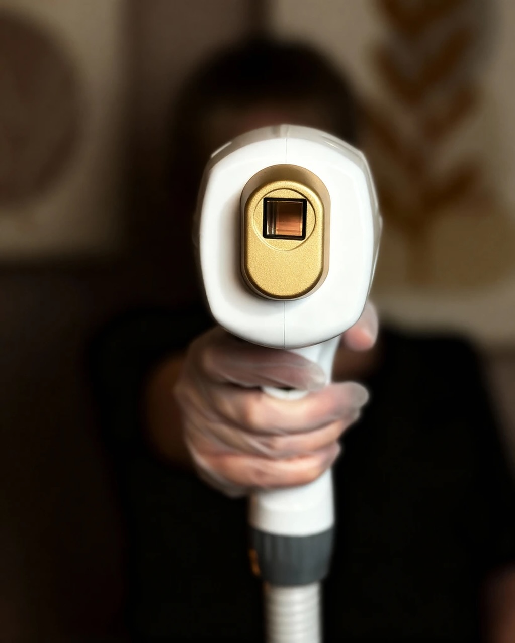 ⚡ Dauerhaft glatte Haut mit modernster Technologie ⚡
Schluss mit Rasieren, Wachsen oder Zupfen – bei Pearl Skin bieten wir euch die sanfte und effektive Lösung: dauerhafte Haarentfernung mit modernster Lasertechnologie. 💎
Unsere liebe Helga sorgt mit viel Erfahrung und Präzision dafür, dass ihr euch dauerhaft über glatte, gepflegte Haut freuen könnt – ganz ohne Stress. 🌿
📍 Standorte:
– Pearl Skin, Graz
– Kosmetik Viktoria, Zeltweg
Buche jetzt deinen Termin und starte in eine haarfreie Zukunft. ✨ @pearlskin_murtal
#PearlSkin #DauerhafteHaarentfernung #Laserbehandlung #BeautyStudio #Graz #Zeltweg #Haarfrei #Luxuspflege #Schönheitspflege #SkincareLovers #PearlSkinAustria