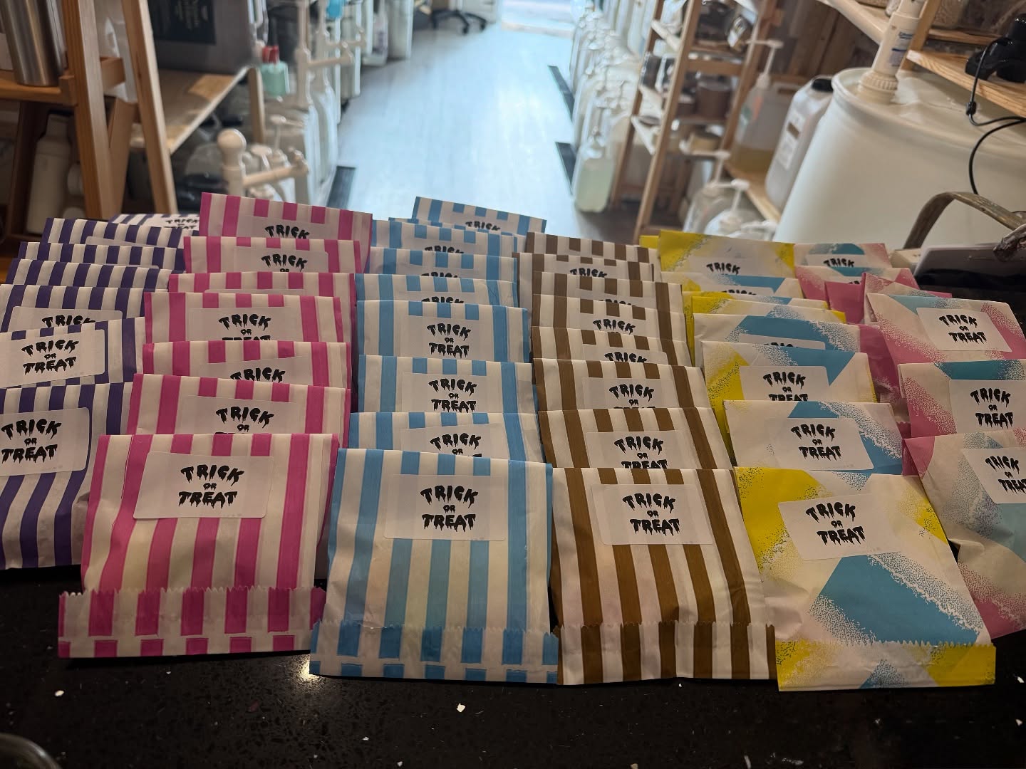 🎃 👻 The Scariest thing about Halloween?
It’s not the ghosts… It’s the waste!
All those plastic wrappers and throw away decorations can really haunt the planet 🌍
But don’t fear – Zilch has your treats and conscience covered. 🍬
Grab your Halloween sweets loose or pre-bagged or plastic free and planet friendly 🎃
Make this Halloween a little less spooky for the Earth
#ZilchZeroWaste #PlasticFreeHalloween #Eco-FriendlyLiving #Tonbridge #ShopLocal #SustainableHalloween#WasteIsTheRealMonster #KentRefills