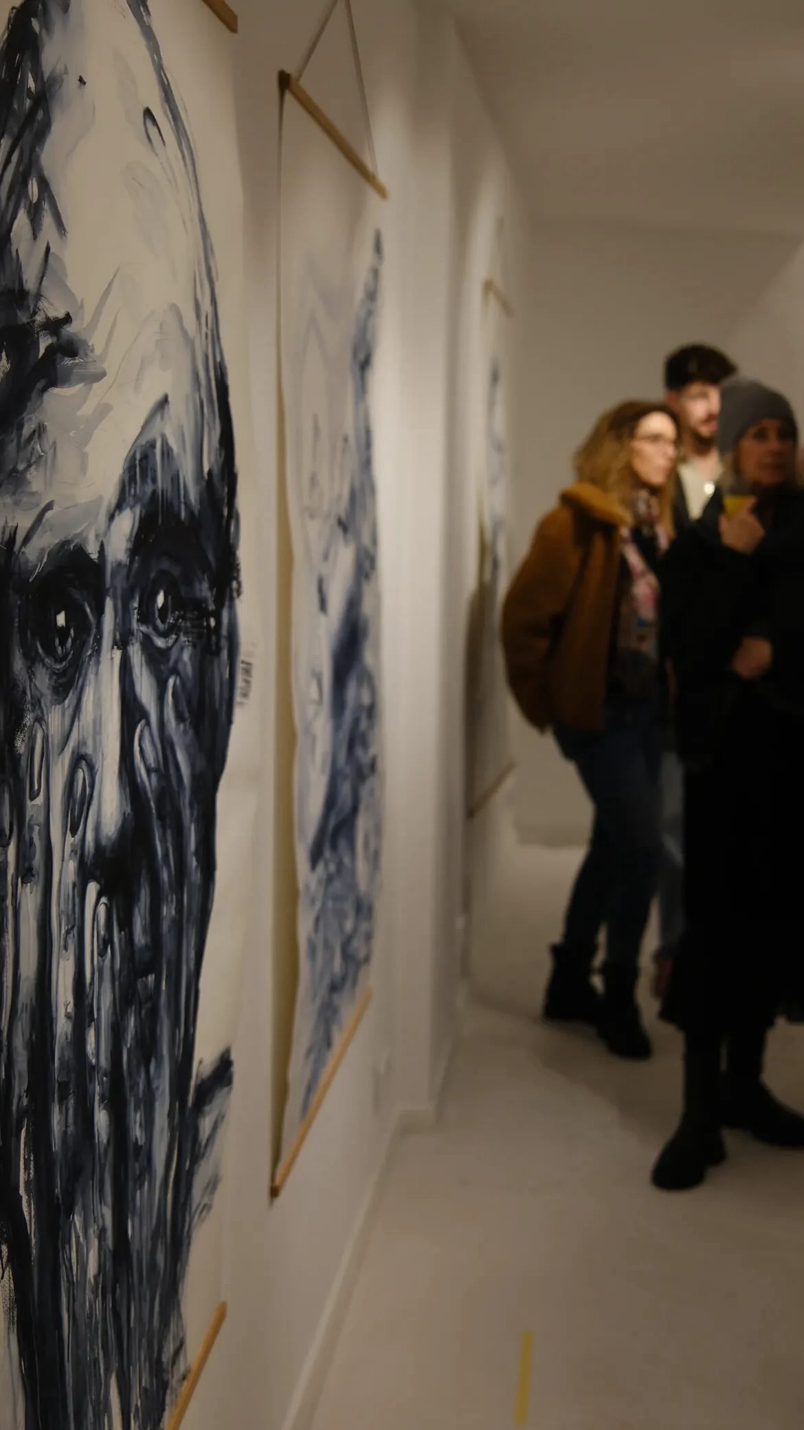 Jetzt geöffnet.
„Fühlende, die denken“ —
eine Ausstellung über Wahrnehmung, Bewegung, Menschsein.