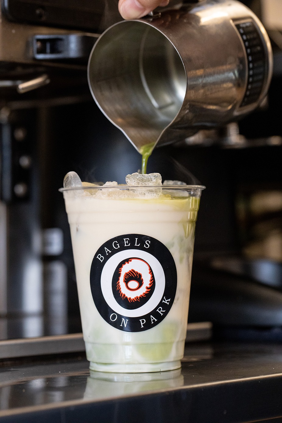 Green tea meets creamy perfection in our refreshing iced matcha latte. 🍃
#BagelsOnPark #WeehawkenEats #RestaurantLife #MatchaLatte #GreatSandwiches