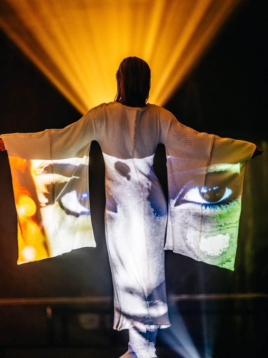 Our fashion performance THE WEDDING WITH SIMULACRUM for @prototyp_brno through the lens of Michal Bernátek (@myphotocz )
A dialogue between classically tailored wedding dresses and AI art — a story about the merging of the real and the virtual, and about the indifferent, overwhelming stream of visual stimuli where tragedy meets comedy, and beauty meets trash.
AI video art: @conayshot
Production, make-up, veil: @danielasindelkova
Modelling: @nakost, @barborajejmeno, @pavi_ne, @maja.sv0b0d0va, @amica.caterina, Daniela Rosa
Music arrangement: @zuz.sounds
Hair: Simona Hrubá, Denisa Vitková
Technical production: @visualovecz
Location: @vodojemyzlutykopec
Shoes support: @nadaceveronica
Dress, concept, direction: me (@klarazidkovaa)
Huge thanks to everyone involved! 🤍
#theweddingwithsimulacrum #klarazidkova