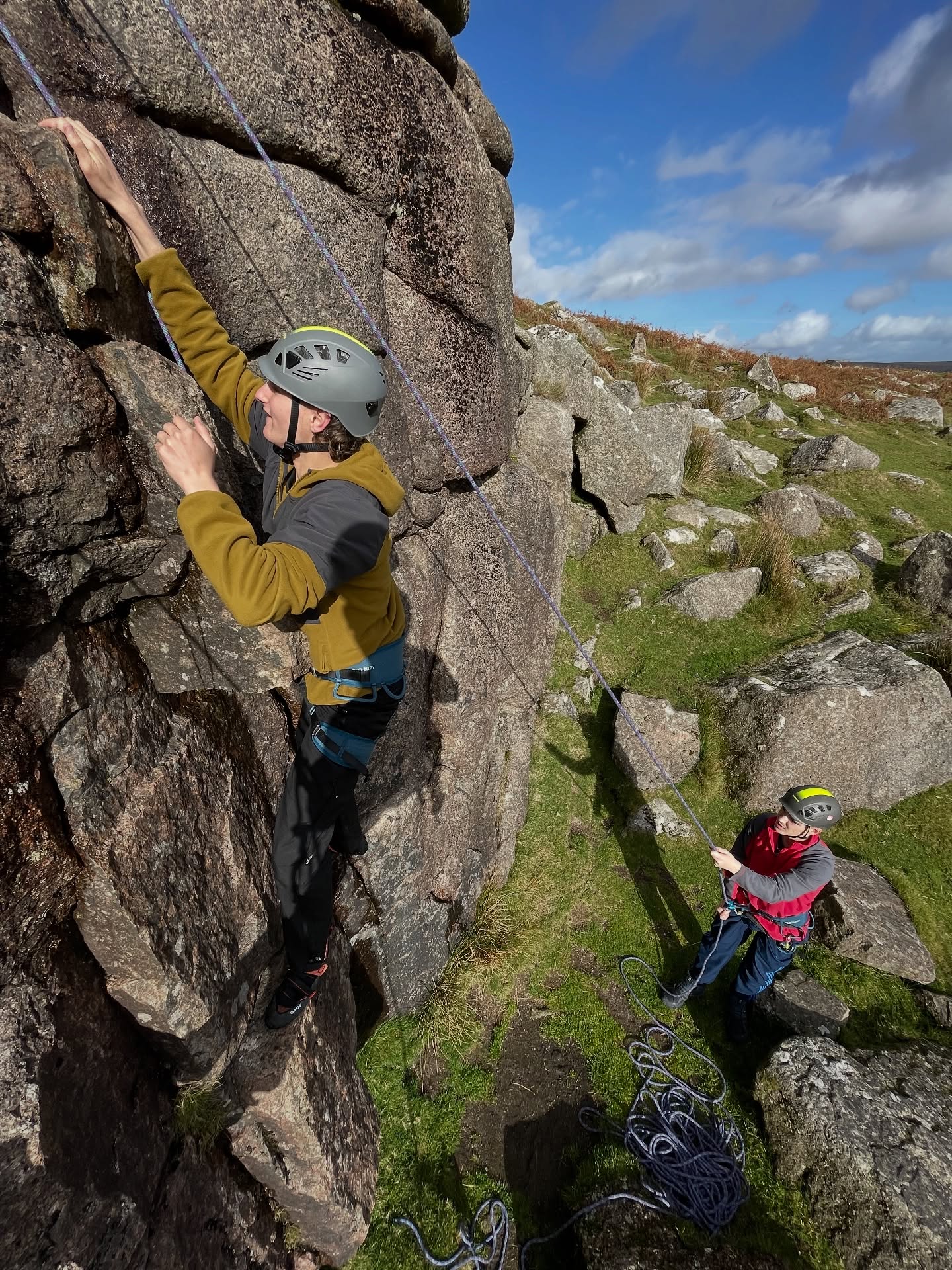 An ace day out on Sheepstor with these two. Being in their 4th year of climbing and getting outdoors more and more. Over 8 routes completed, two independent abseils (building on the 3 days of learning at the end of summer) and even a flyover from Coastguard Rescue Helicopter. All in all, a lovely day out on Dartmoor! #dartmoor #climb #climbing #rockclimb #rockclimbing #devon #cornwall #climbers #lifestyle #learning #outdoors #mountain #mountainlife