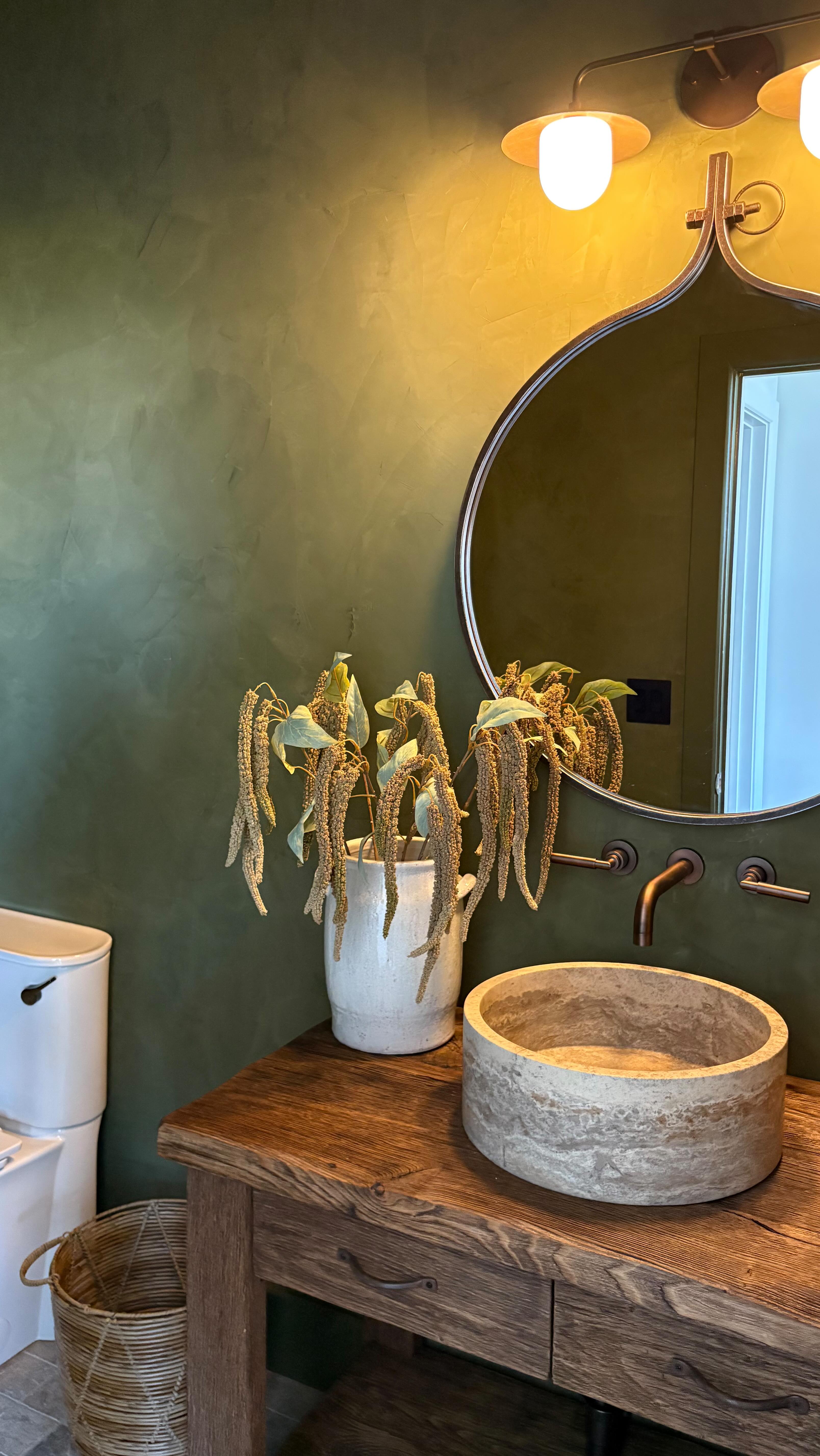 The before and after on this powder room ✨ before this bathroom had zero personality - we came in and created a space that is moody, elevated and inviting. We LOVE how everything turned out, especially the beautiful olive green roman clay finish on the walls! Powder rooms are a great space to add color, texture and personality to your home. And when there is no natural light, I say lean into it and go with darker colors! Can't wait to share the rest of this project 😍
#boiseinteriordesigner #boisegeneralcontractor #boiseremodel #boise #remodel #beforeandafter #boiseinteriordesign #bathroomremodel
Tile by @timelesscreationstile