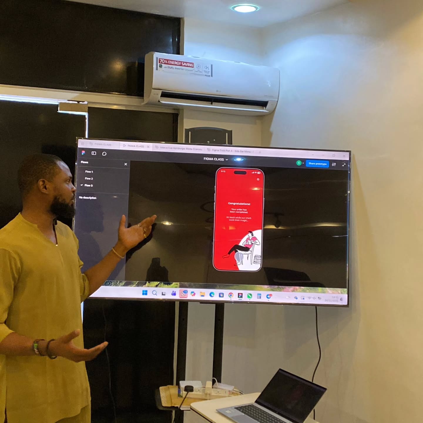 UI/UX student Chetachi proudly presented his food project in Abuja yesterday, sharing his exciting ideas and insights through the knowledge gained from the ongoing UI/UX (Product Design) practical class.
#UI/UX #abujauiux #TechSkills #abujabusiness #abujababes #abujatech