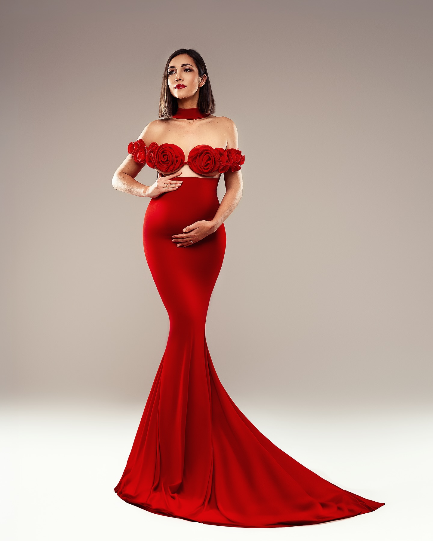 I can’t hide my red addiction…
Created during my workshop in Paris. Thank you so much for your kind invitation @emmanel_photographie and for the amazing support ❤️
Studio: @emmanel_photographie
Camera: @fujifilm_ch
#maternityphoto #maternityphotosession #pregnant_world #pregnantphotography #pregnantwithstyle #babybauchfotos #babybauchfotografie #babybauchshooting #schwangerschaftsfotografie #swissphotographer #germanphotographer #toppregnants