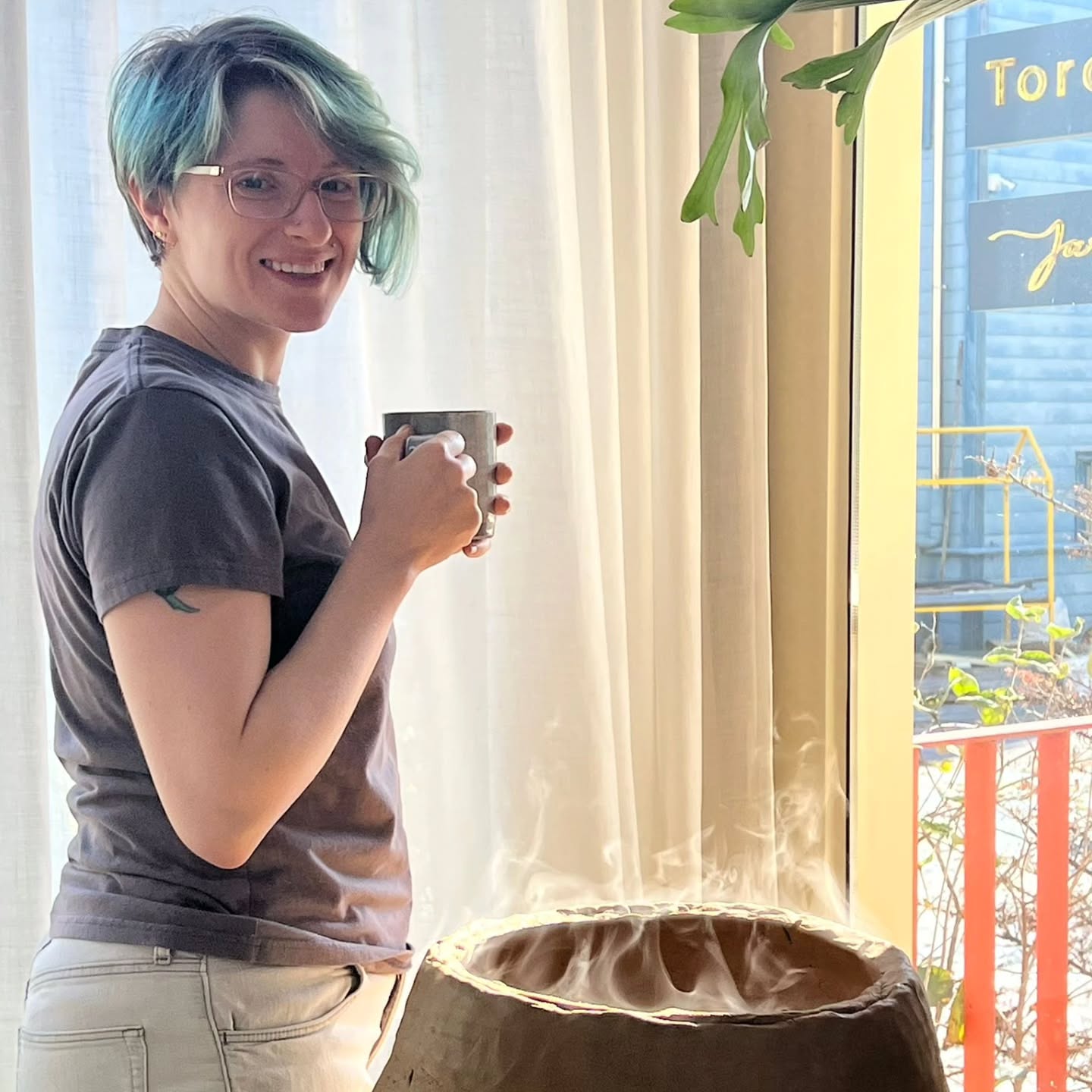 Nice steaming cup of coffee๐
Photo 1 by @matti_hatifnatti_clay