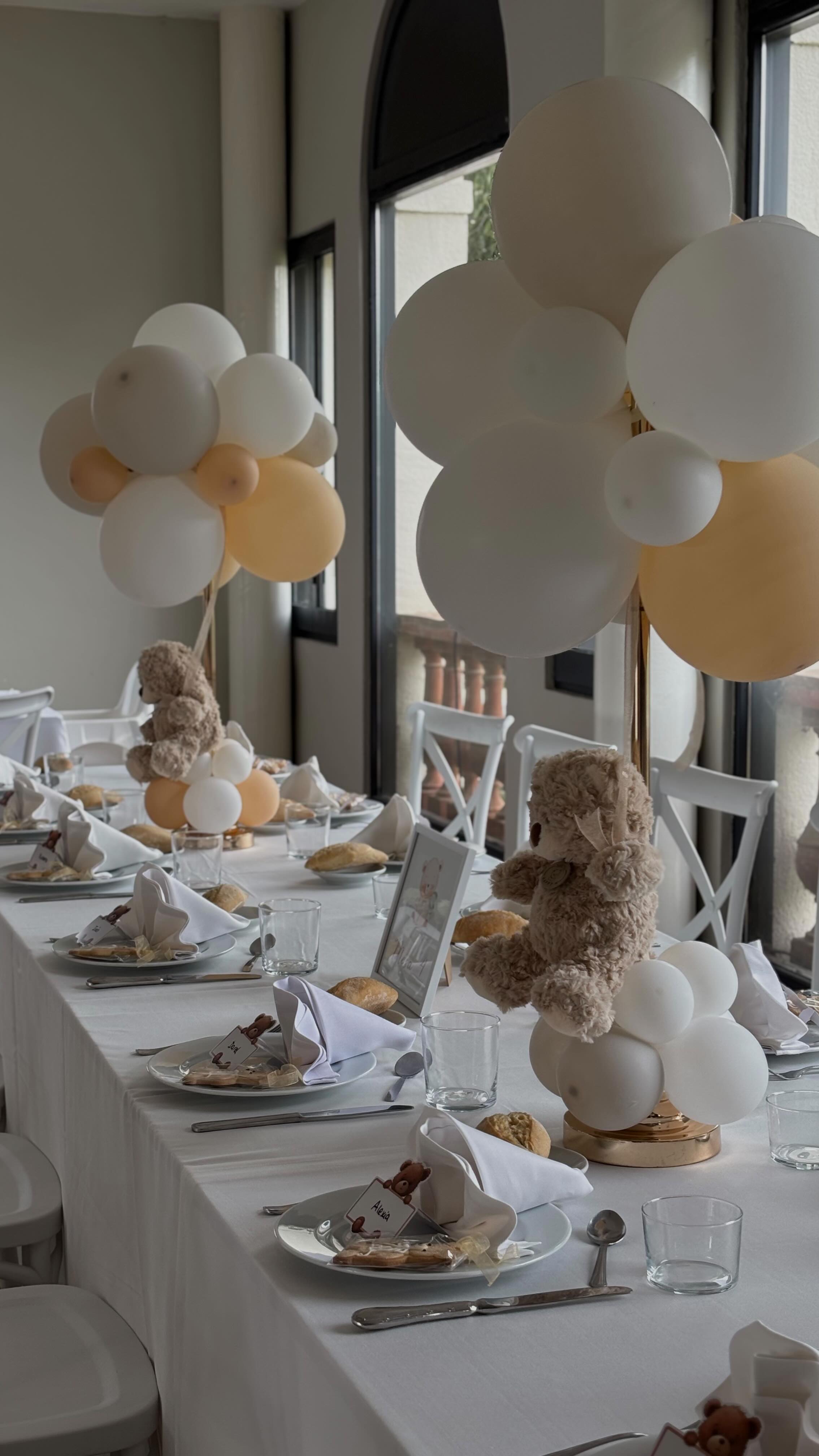 ✨ El fin de semana pasado nuestro restaurante se llenó de alegría con la celebración de un precioso bautizo 💫
Nos encanta ser parte de momentos tan especiales y ver cómo cada detalle crea recuerdos únicos
¿Estás preparando un evento? 🥂
Contacta con nosotros y te contamos todas las opciones que tenemos disponibles
📍Ctra. Cambrils, Km 1.8, 43206 Reus
📞 631 983 824