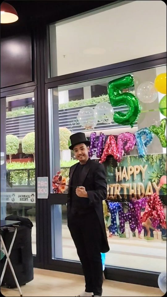 ✨ A day to pause, smile and celebrate the beauty of being together. Happy Birthday and thank you to Little Dino Boy's family for bringing a touch of magic into Learning Fresh 🌱