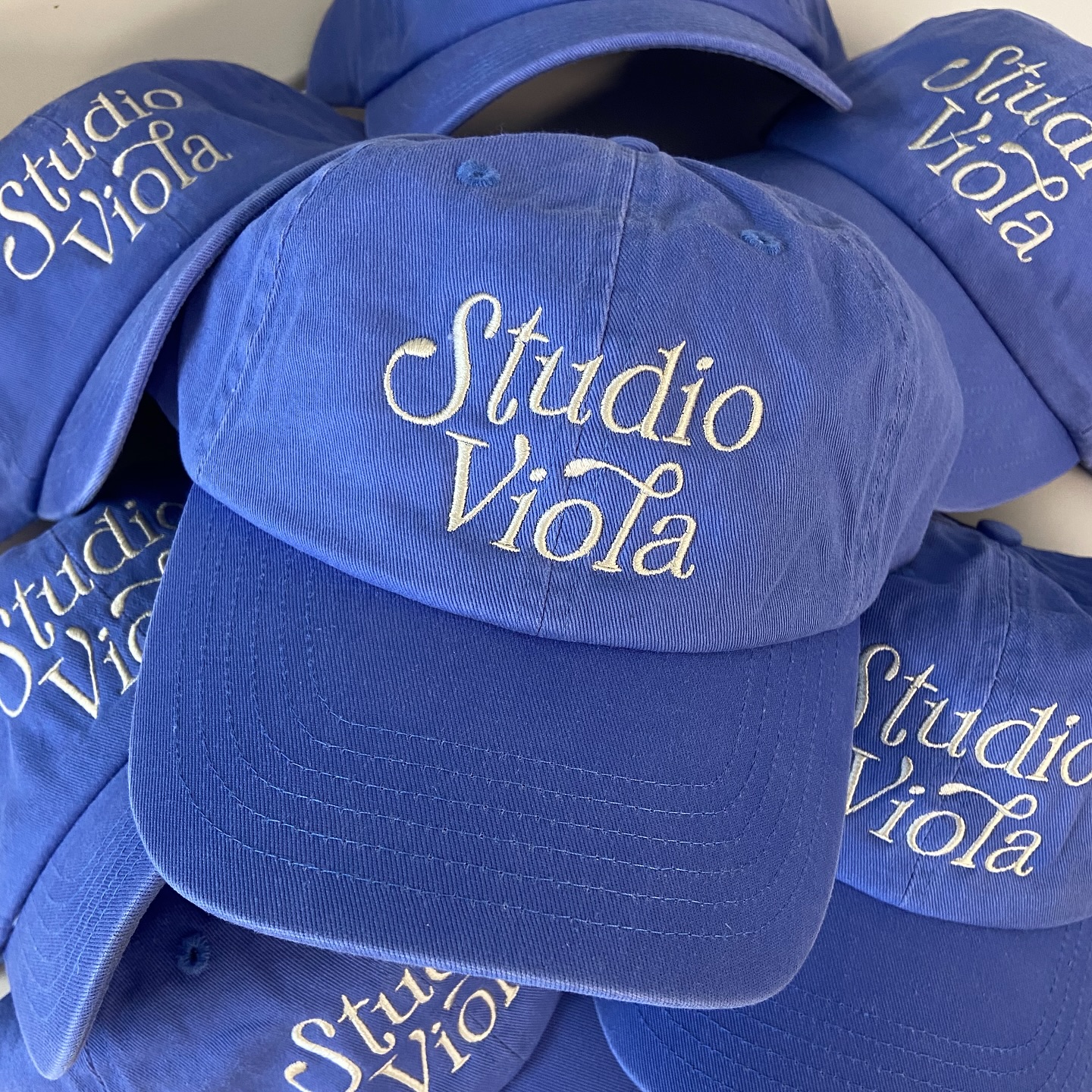 Dad Caps 🔥🔥
Get your orders in now for Summer
Caps are a perfect unisex style merch item that suits everyone
No need to worry about styles, sizes etc like tees , hoodies etc
MOQ 15 units but can be a mix of colours and threads provided artwork is all the same across the full order
👉🏼 hello@ohsweetmerch.com.au
📷 custom embroidered caps for @studio.viola.perth in ultra Violet
#customcaps #customembroidery #embroideredcaps #dadcaps #promotionalmerchandise #brand #perthsmallbusiness #perthbusinesswomen #perthbusinesses #perthbusinesschicks #perthgirlboss #perthcreatives #smallbusinessaustralia #custommerch