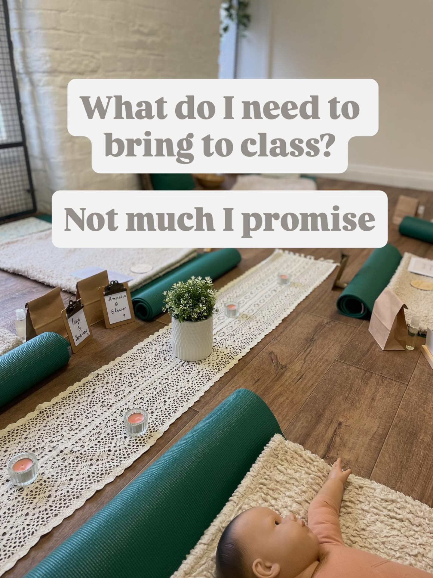No need to stress bringing lots of kit to class. My fave thing to do is set up a cosy spot for each mum and baby, complete with blankets, cushions, name card so you know where to sit. I also provide:
🎁 A bottle of massage oil
🫖 Hot drinks & biscuits
💛 A thoughtful gift for each mum
🌿 Affirmations to remind you what a great job you are doing.
So just bring your baby, a changing bag/milk, and your beautiful self. Are you joining me in November for our festive massage sessions? X