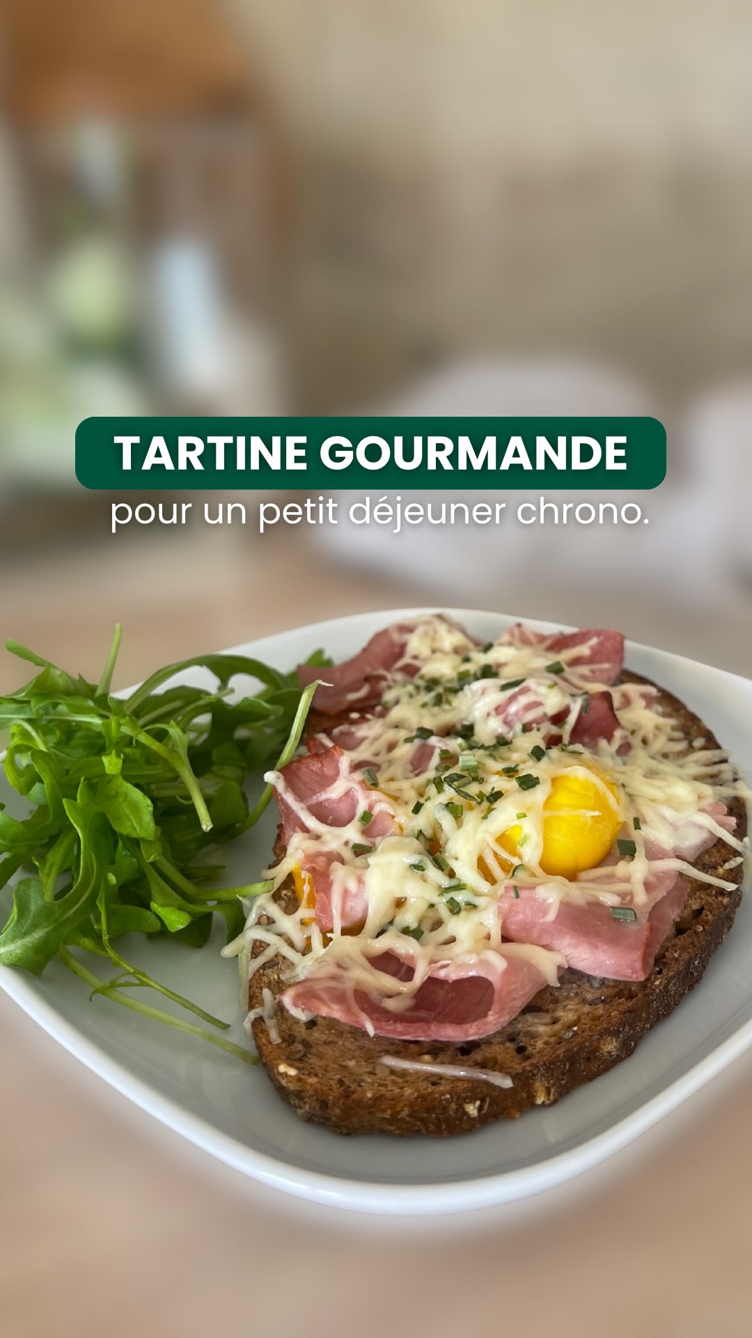 ✨ Petit déjeuner chrono version plaisir !
Cette tartine salée, c’est le combo parfait :
🥖 pain (pour l’énergie)
🥚 œuf + jambon (pour les protéines)
🧀 fromage et huile d’olive (pour les bons gras)
🌿 et un peu de verdure pour la couleur et la fraîcheur
Le tout gratiné et croustillant, juste comme il faut 😋
Un exemple parfait de petit déjeuner chrono complet, qui cale jusqu’à midi sans fringale.
Et surtout… sans sucre, sans frustration, et 100% plaisir 💛
💬 Toi aussi tu préfères le salé le matin ? Dis-moi ta version préférée 👇
#chrononutrition #petitdejeunerchrono #recettechrono #mangerautrement #alimentationsaine #recettesaine #petitdejeunersale #chrononutritiondelabos #repaschrono #plaisirchrono #joliebombe #projetjolie #nutritionpositive