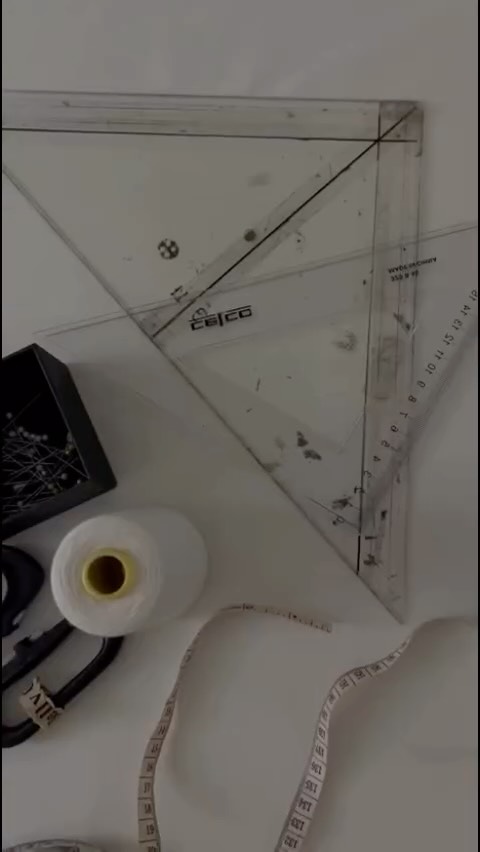 The couture process is slow, intentional, and deeply personal.
From the first sketch to the final zip, every gown passes through my hands — every detail considered, every line drawn with purpose.
Shot by @curated.by.georgie
#SallyVictoriaCouture #CoutureProcess #LuxuryBridalDesign