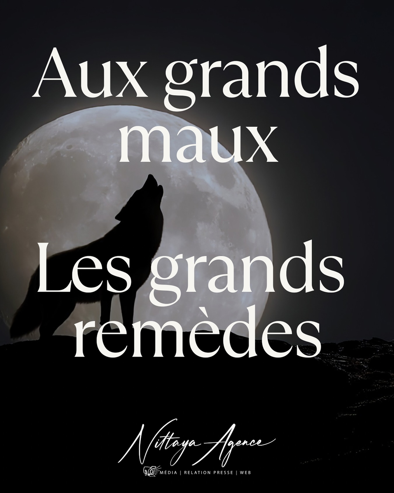 « Sous la pleine lune,
un cycle s’achève.
Un autre respire déjà,
silencieux, certain.
Je ne dirai rien
du chemin ni des blessures,
car certaines renaissances
n’ont pas besoin de témoins.
Aux grands maux, les grands remèdes.
Et parfois,
le remède,
c’est de rester debout
quand tout voulait te plier.
Ceux qui ont voulu ternir ma lumière
n’ont fait que la polir.
Leur ombre a servi de miroir,
leur voix de silence.
Je n’ai plus à me défendre.
Je n’ai plus à prouver.
Je suis là, entière,
et la lune en est témoin. »