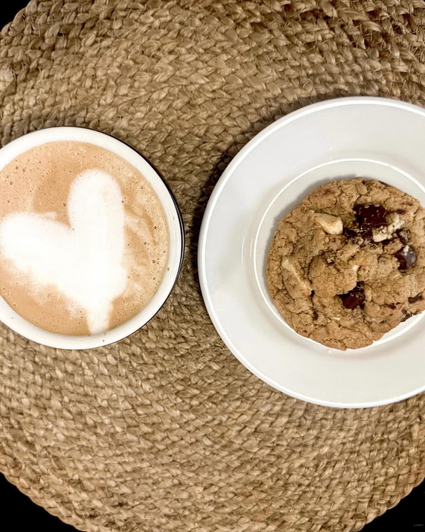 Maanantain mieliteko: kahvi ja tuplasuklaakeksit 😍