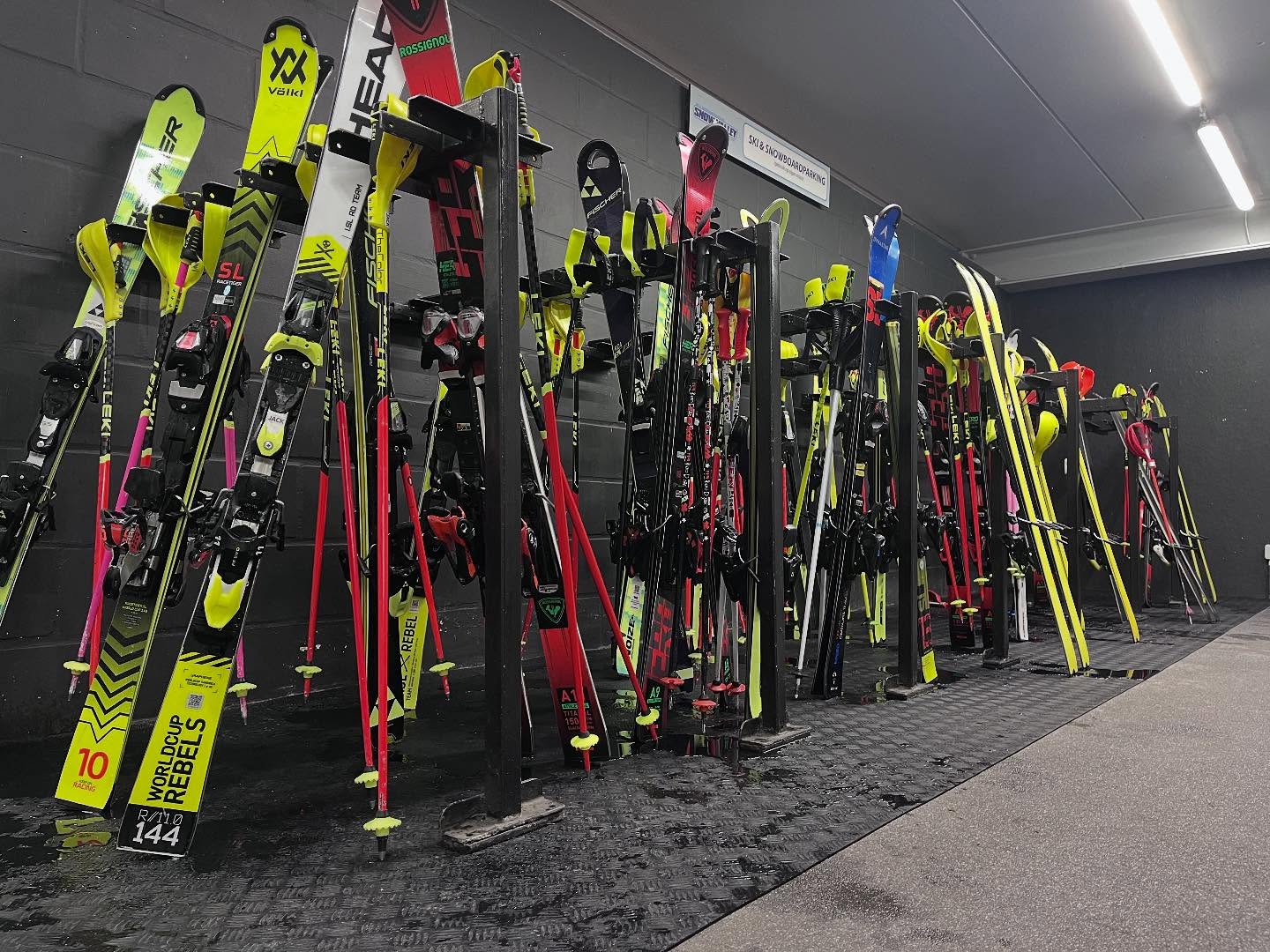 SPSRC PEER CAMP 2025 (Part2)
It’s not just all fun on the slopes! Athletes learn to ski prep, do fitness for performance on slope and get dedicated time with coaches for video analysis.
But a large part of the camp is team bonding and it’s all having fun!
#spsrc
#spsrcracing
#spsrcski
#teamski
#snowvalley
#skiracetraining