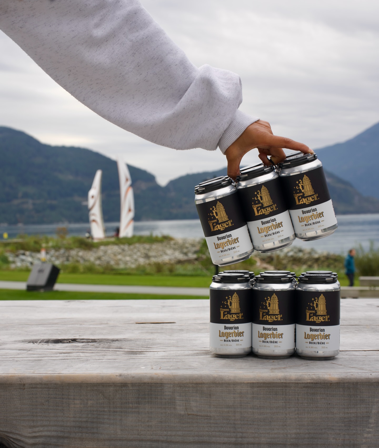 Crisp air calls for a crisp lager 🍁
Our Bavarian Lager is ready to go home with you! The perfect companion for cozy nights, mountain views and everything in between.
Now available at the brewery!
.
.
.
#beer #brewery #squamish #houseoflager #windydaybeerclub