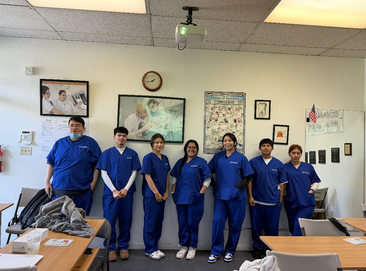 Congratulations to our most recent graduates 🎓 🎉
If you are anyone you know is interested in joining the dental field reach out today!
#dental #dentist #dentalassistingprogram #graduation
