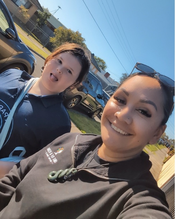 Super proud of this young lady 💫
Making a big effort to get to school! A bit of gentle encouragement, time and positive chats and we got there!
#beautifuldayforit☀️ #teamwork #1on1 #wegotyougirl #readytogo