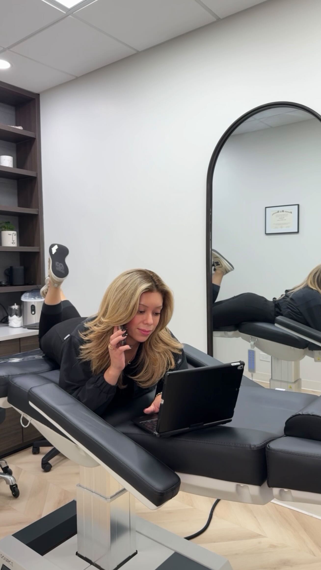 Just me over here making my little check-in calls like “Hi! It’s me again…just popping in to make sure you’re feeling amazing!” 🥰📞💖
Because amazing treatments + happy hearts is kinda my thing ✨
#wheaton #naperville #oakbrook #chicago #facials #napervillelips #chicagolips