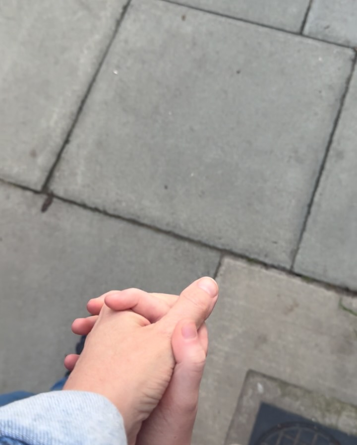 Slices of Autumn Magic 🍂
Everything I release
brings me closer to my centre.
Everything I experience
Aligns me with the frequency of love.
(My mantra of late)
This autumn has been full and tender.
I began a deep dive into somatic breathwork therapy, a journey that’s already so much part of my work & practice but enquiring deeper has let so much move within me.
I’ve spent more time outdoors, letting the land teach me how to go slow.
Held retreats that reminded me what it means to gather in love and presence. Thank you @biddenden_house for being our cosy home for the weekend.
Saw my best friend.
Gazed at the moon.
Built alters.
Breathed deeply.
Cried a lot.
Released a whole heap of what isn’t mine to carry. And lent into my relationship with my own inner child, I took her for walks, ice skating and we found joy in the simplest things.
Our family honoured Samhain, trick-or-treated, sugar crashed and I got to hold workshops, sound journeys, and retreats in the most magical spaces.
It’s been a season of releasing and remembering.
A season that’s asked me to root deeper into myself. A time of rest and (this is a big one for me) I’m learning to be held more and more.
Grateful for it all.
1. Walks with my 9yr old to tell them I love them.
2. The Moon.
3. Studying with the best breathworker I know @breathing.tree
4. Baby Sounds @micayogastudio
5. Forrest time.
6. Women’s Circle & sound @thelighthouseldn
7. The trees
8. Bed
9. My naughty puppy
10. Collecting rose hips
11. Retreat Autumn Alter
12. Got to have @nickyinnature by my side 10/10
13. When women gather magic happens
14. Earth alter
15. Halloween crafting
16. The Sanctuary @intheotherhouse giving cosy rest energy for a private sound healing.
17. Sound in the healing shed.
18. Floating candles with wand.
19. My not so small babies.
.
.
.
.
.
#lifelately #autumn #breathwork #soundhealing #gonghealing #energywork #womensupportingwomen #whenwomengather #slowdown #rest #healingjourney #somaticexperiencing #natureishealing #mumlife #holisticparenting #gentleparenting