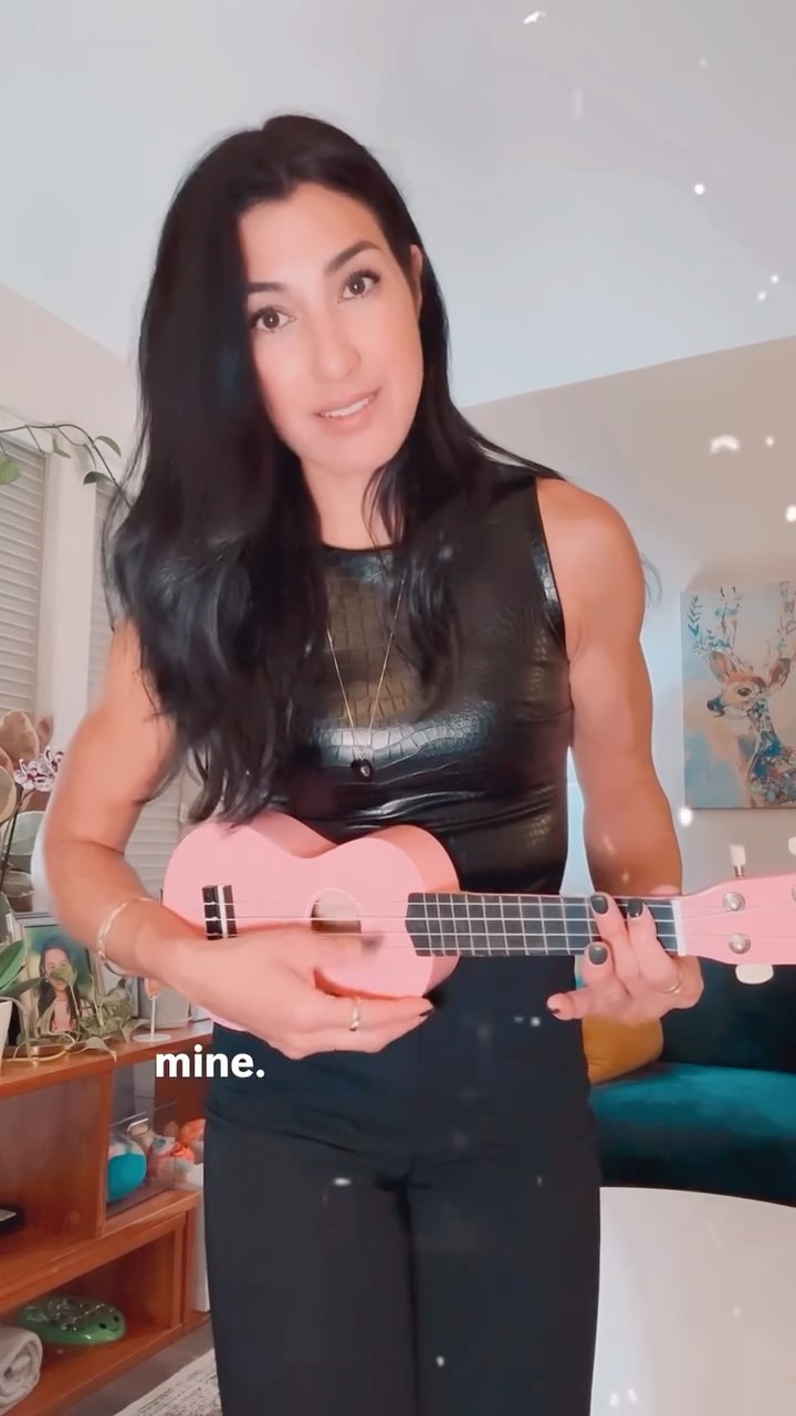 Just when you’re feeling good about your new middle part…#fabover40official #starbucks #ukulele #roast #parenting #nationalbreastcancerfoundation #connection #community #support #healthandhealing #alwayshope #acupuncture #chinesemedicine #therapeuticrelationship #acupuncturistsonlinkedin #stayhealthy